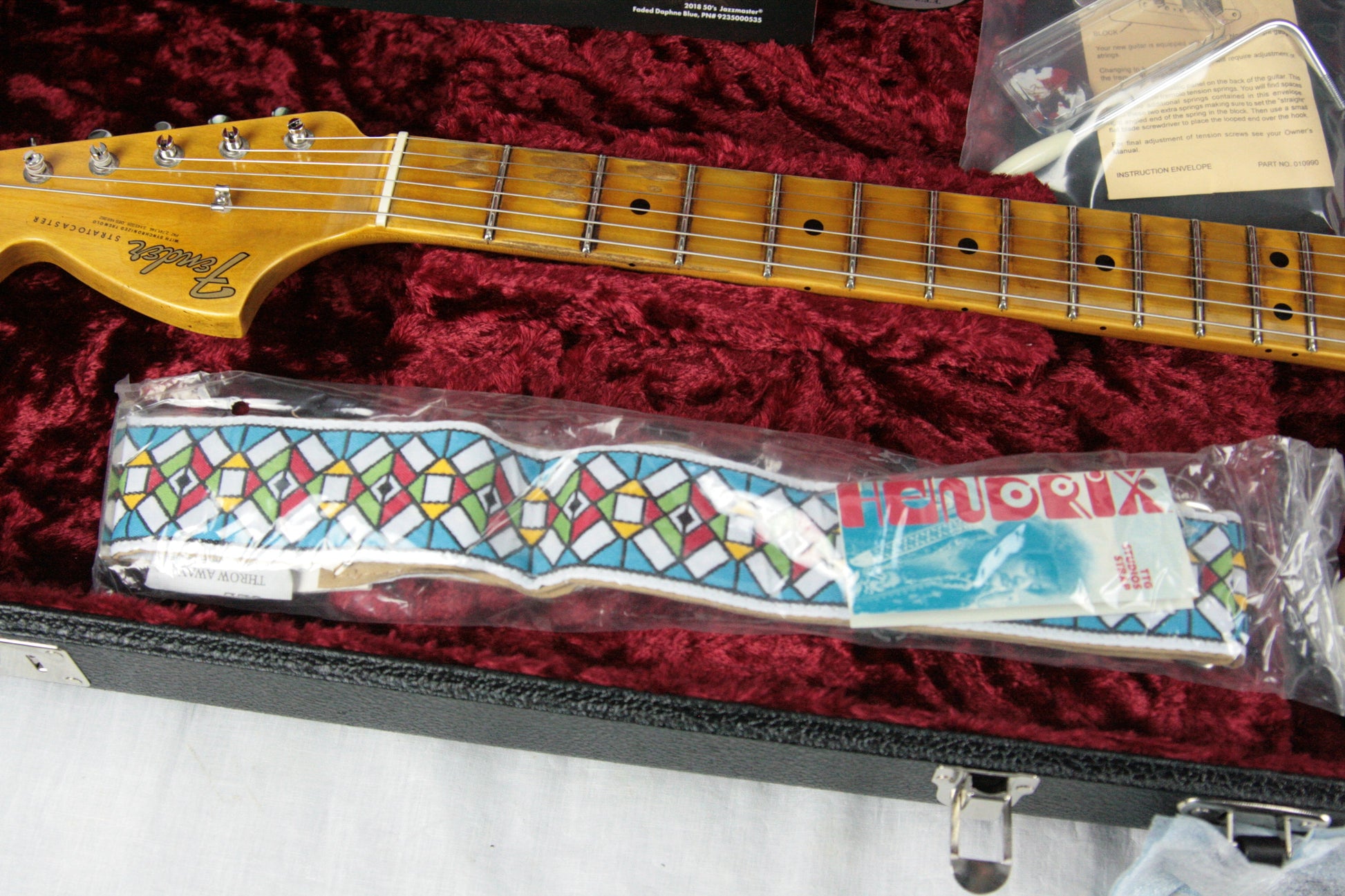 2018 Fender Custom Shop Jimi Hendrix Voodoo Child Stratocaster Journeyman Relic White Strat Maple Cap Neck
