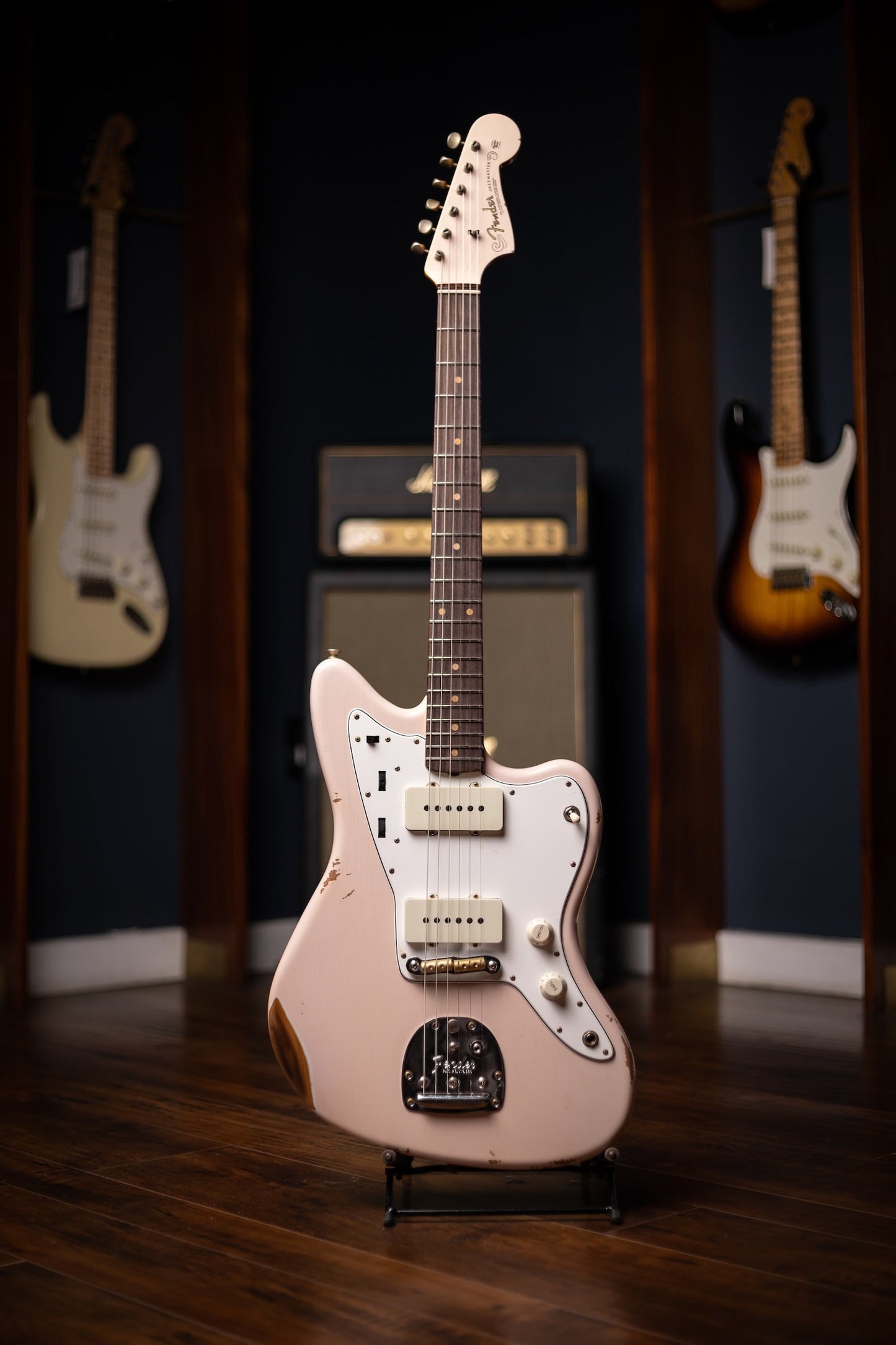 Fender Custom Shop 1963 Jazzmaster Relic Electric Guitar - Aged Shell Pink