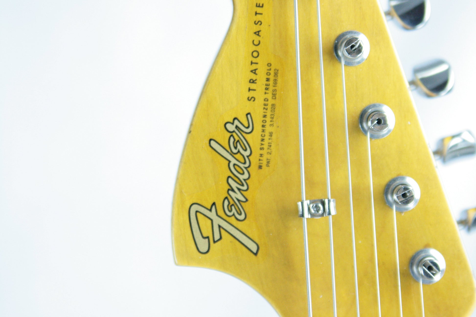 2018 Fender Custom Shop Jimi Hendrix Voodoo Child Stratocaster Journeyman Relic White Strat Maple Cap Neck