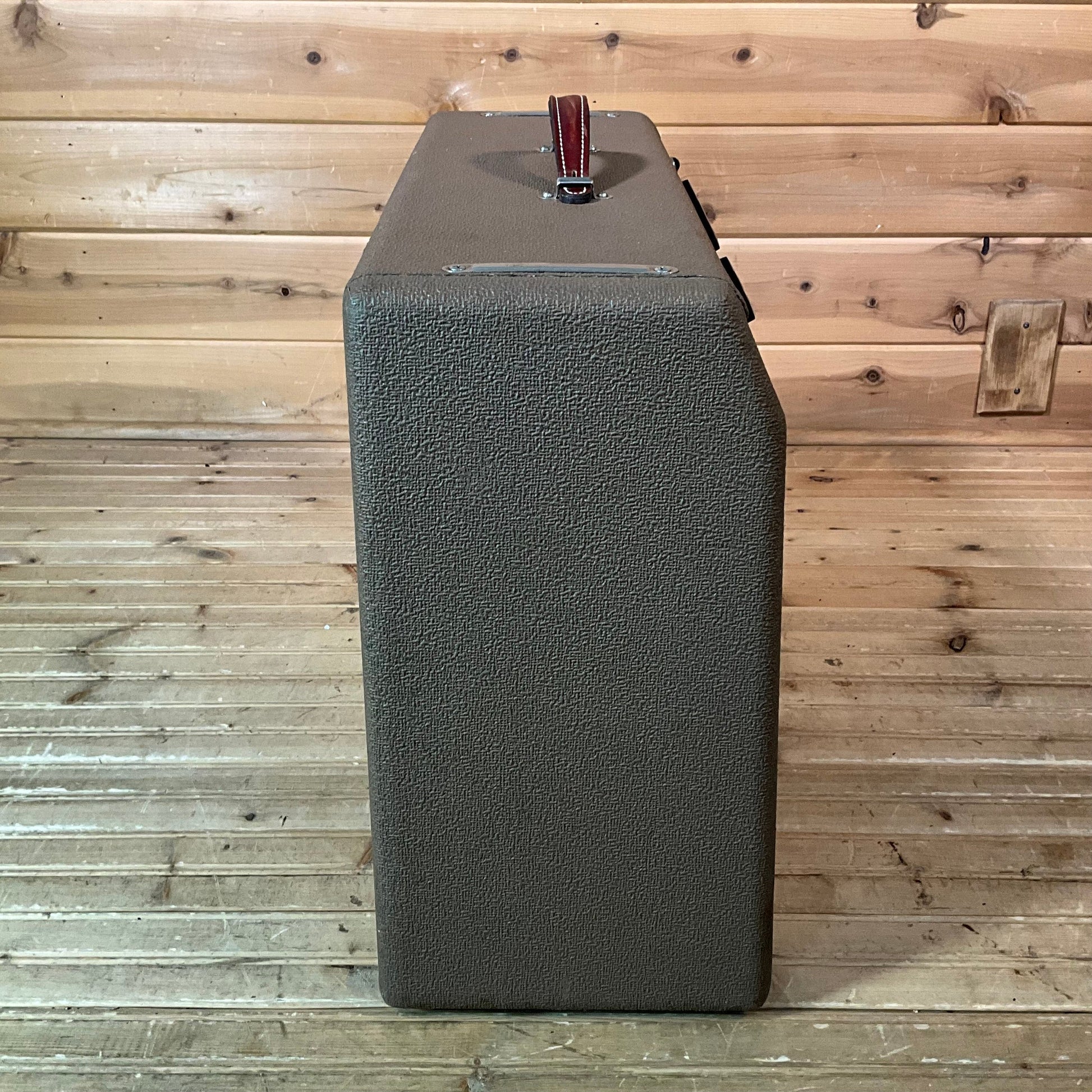 Fender 1960 Vibrolux Guitar Amplifier USED