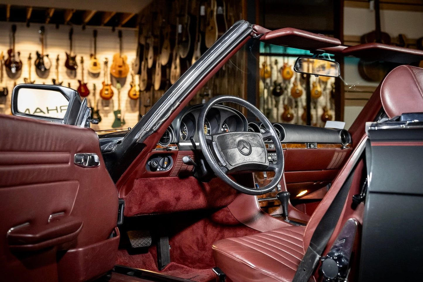 1986 Mercedes-Benz 560 SL Black Pearl Metallic