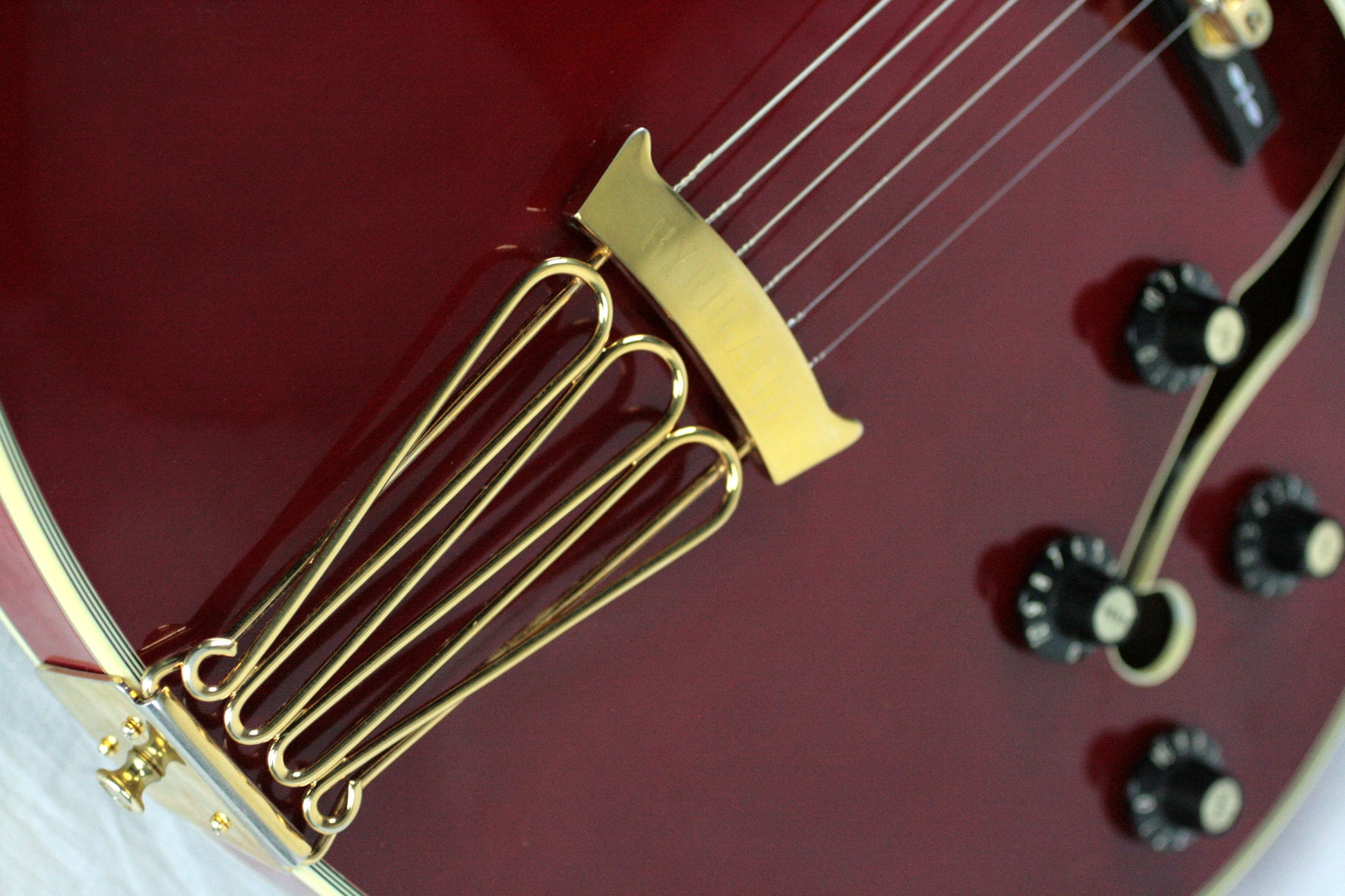 INCREDIBLY RARE 1980 Gibson Byrdland w/ F5 Mandolin Headstock! CHERRY RED! es335 one off