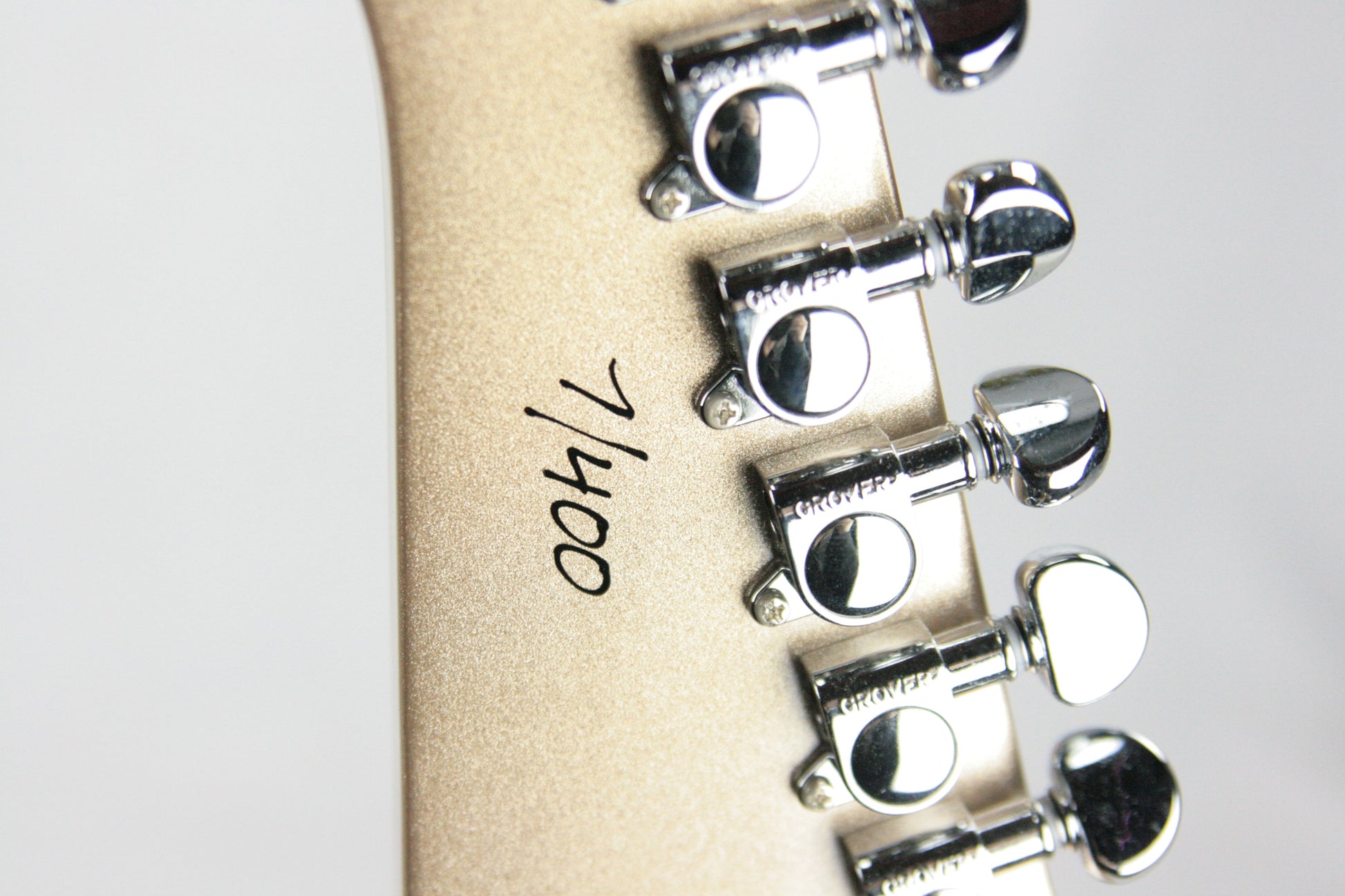 MINT 2014 Gibson Dave Grohl Signature ES-335 Metallic Gold DG-335 LOW NUMBER