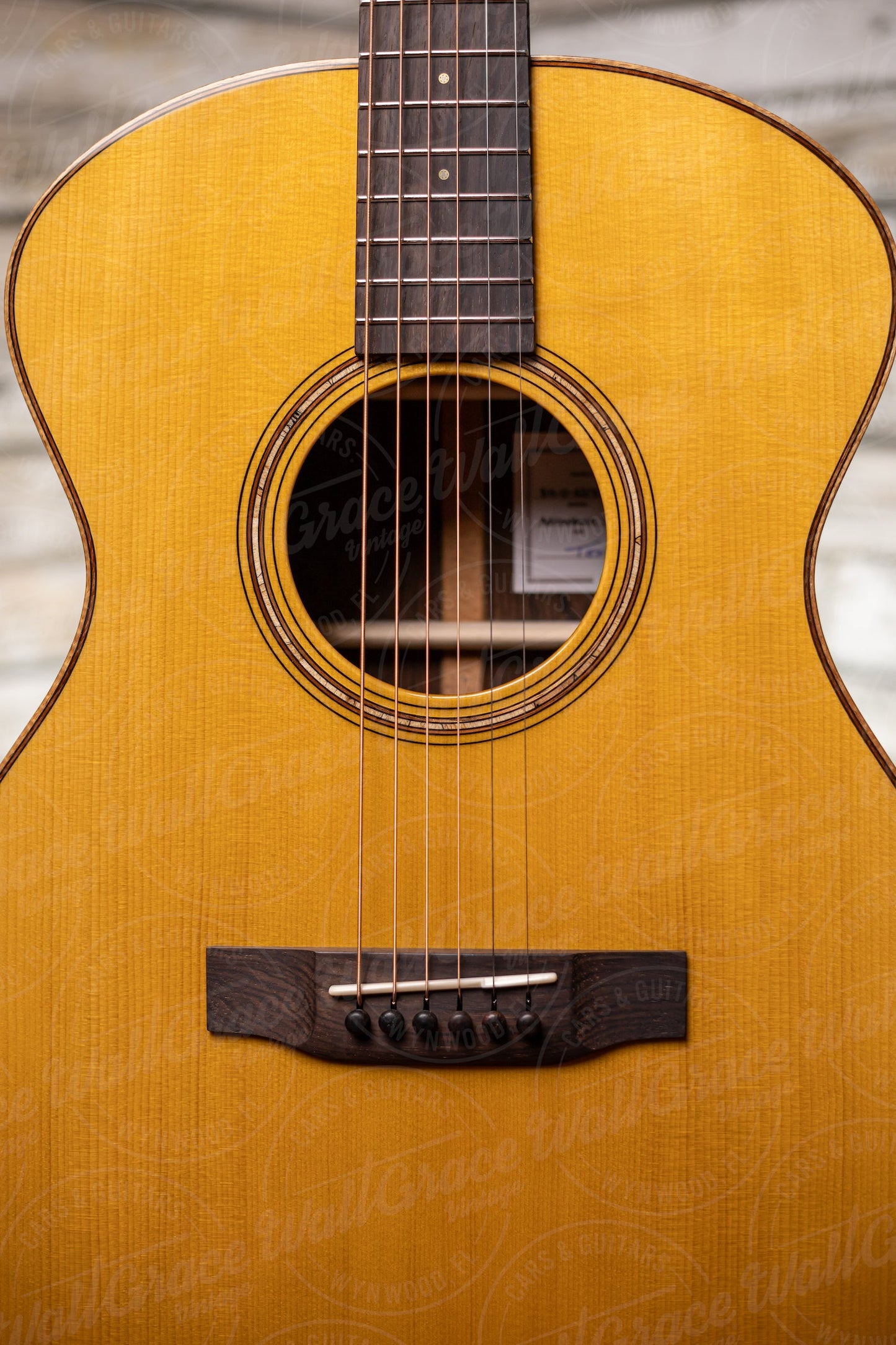 Bedell Bahia Orchestra Adirondack Spruce Brazilian Rosewood Acoustic Guitar - Natural