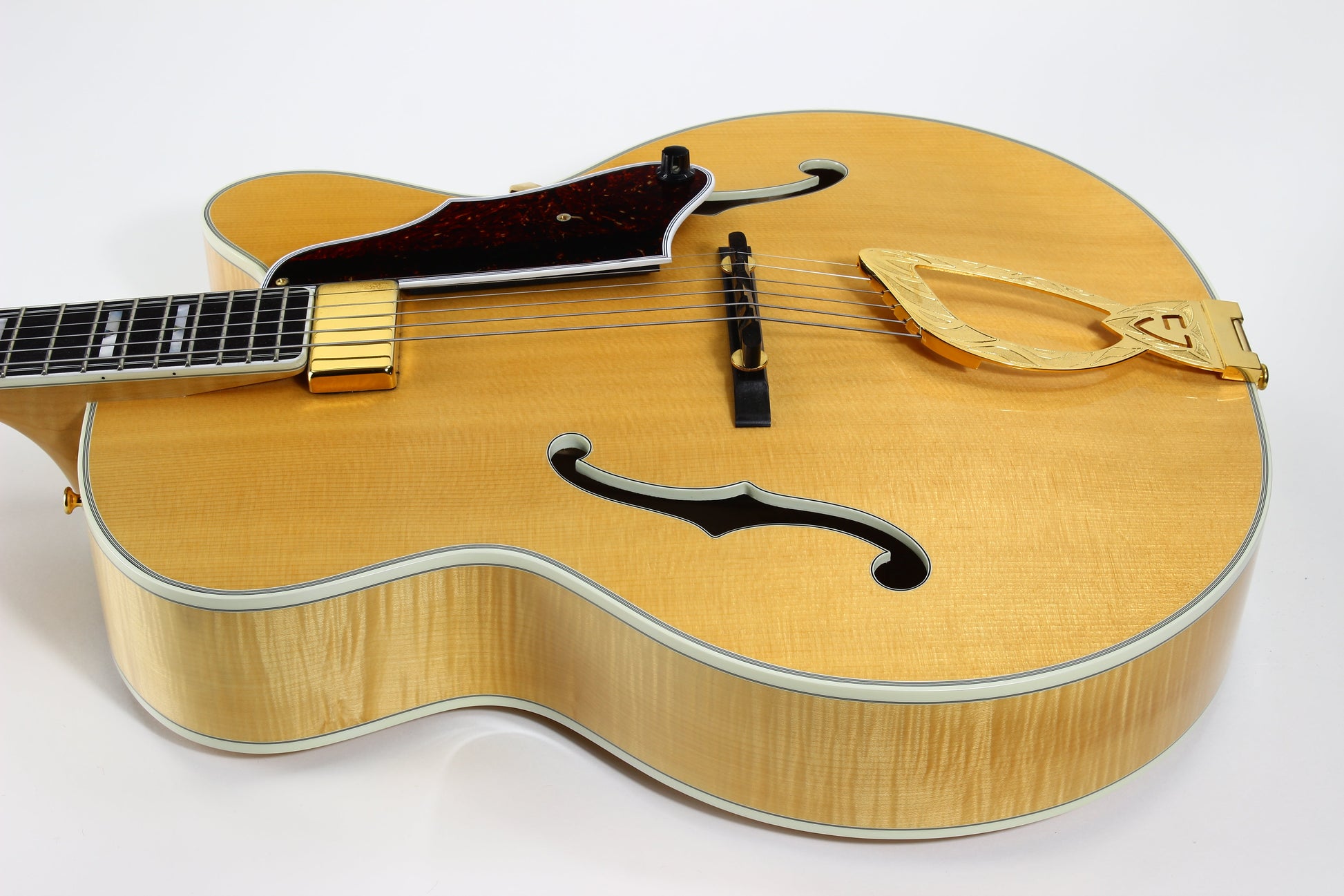 MINTY 1994 Guild Artist Award Natural Jazz Archtop Electric Guitar - Westerly RI, Carved Top, Highest Grade!