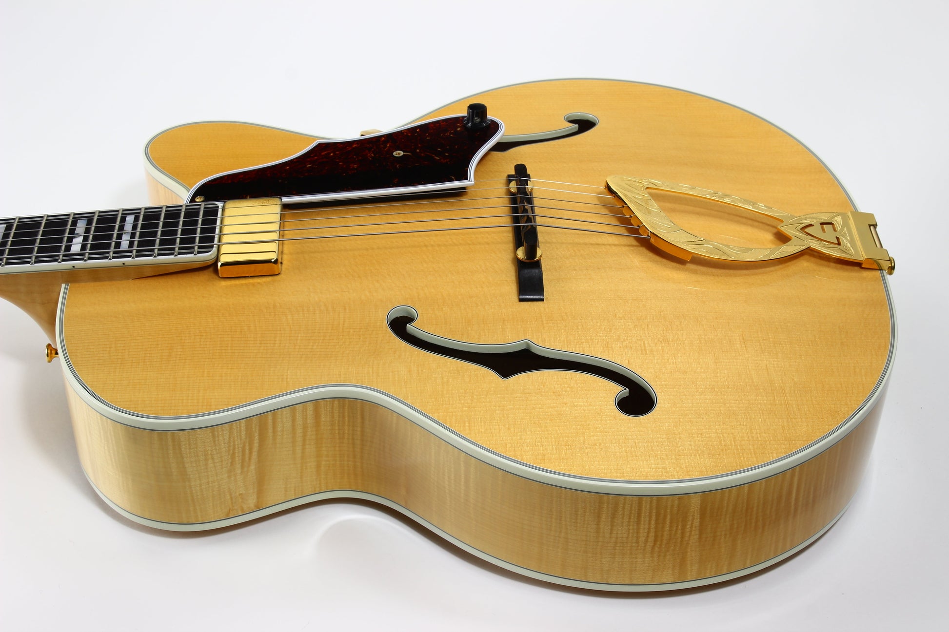 MINTY 1994 Guild Artist Award Natural Jazz Archtop Electric Guitar - Westerly RI, Carved Top, Highest Grade!