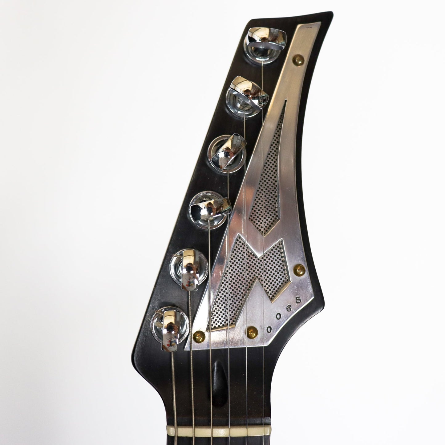 AM Guitars #0065 Brass Bullets Black P90s w/hardshell case