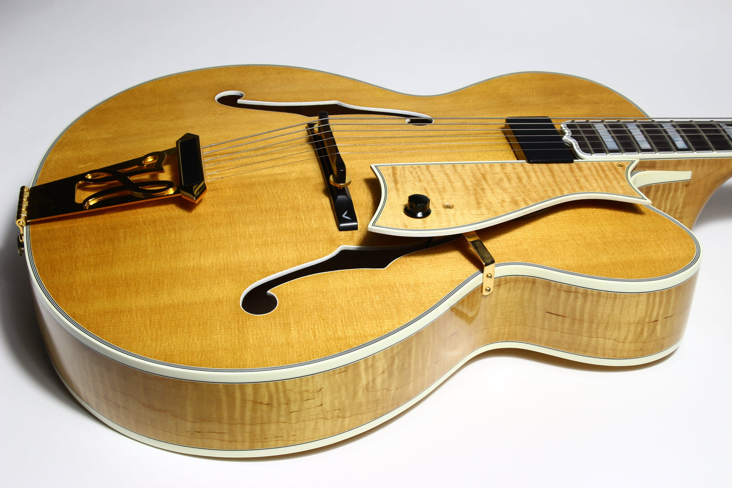 MINTY! 1999 Heritage Golden Eagle Antique Natural Jazz Carved Archtop Electric Guitar -- L-5 Wes, Floating Pickup!