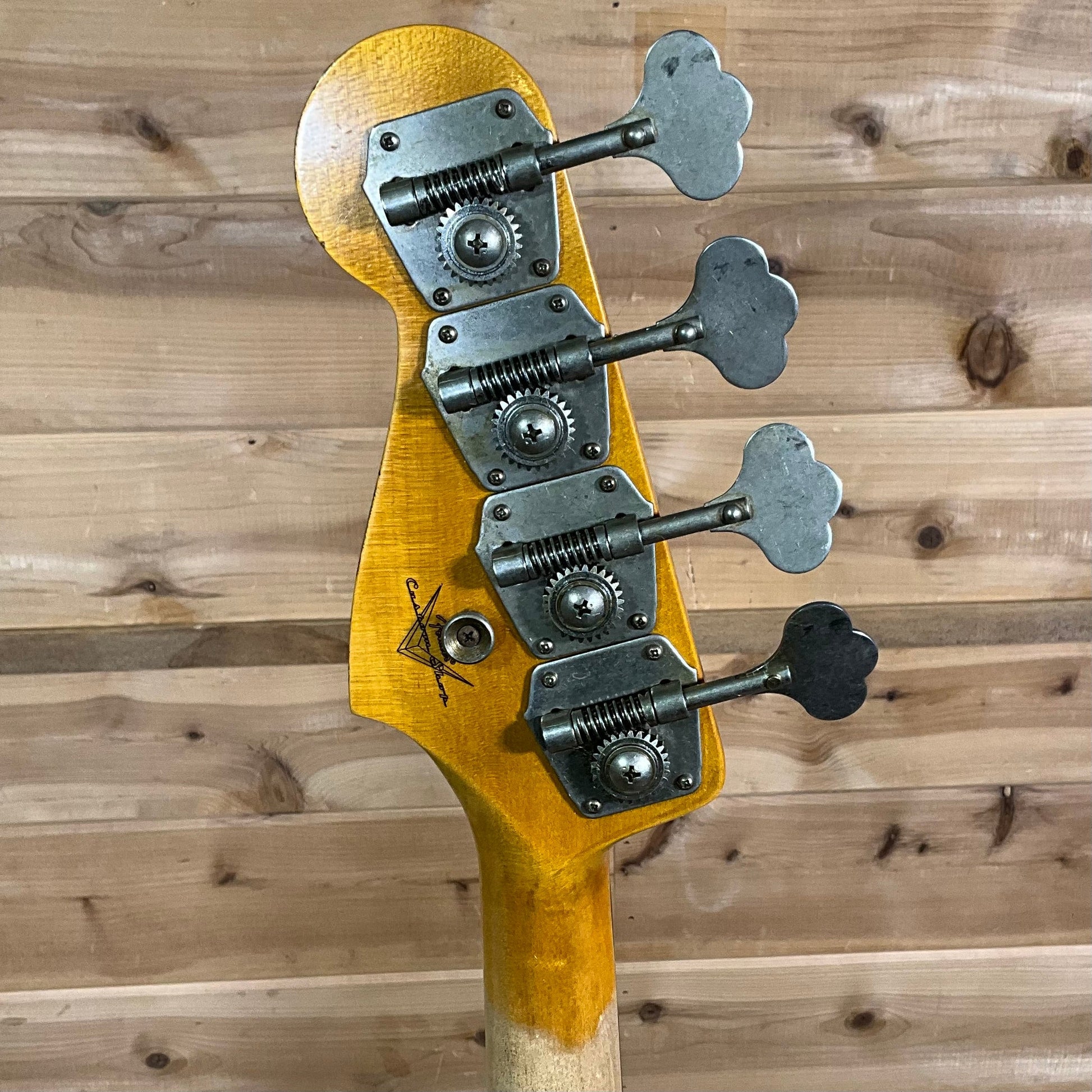 Fender Custom Shop 1961 Heavy Relic Jazz Bass - 3 Color Sunburst