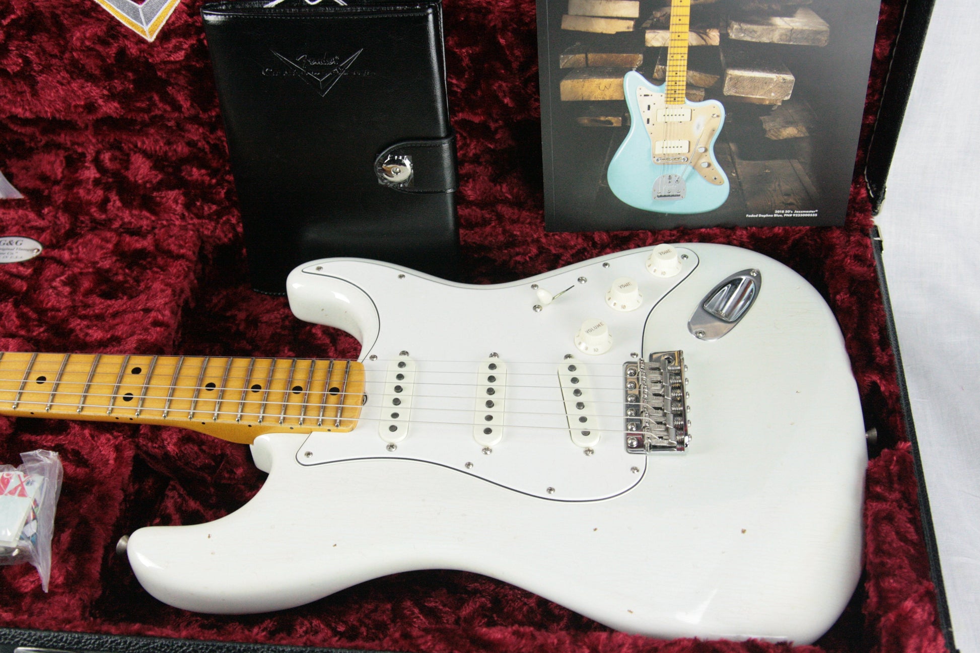 2018 Fender Custom Shop Jimi Hendrix Voodoo Child Stratocaster Journeyman Relic White Strat Maple Cap Neck
