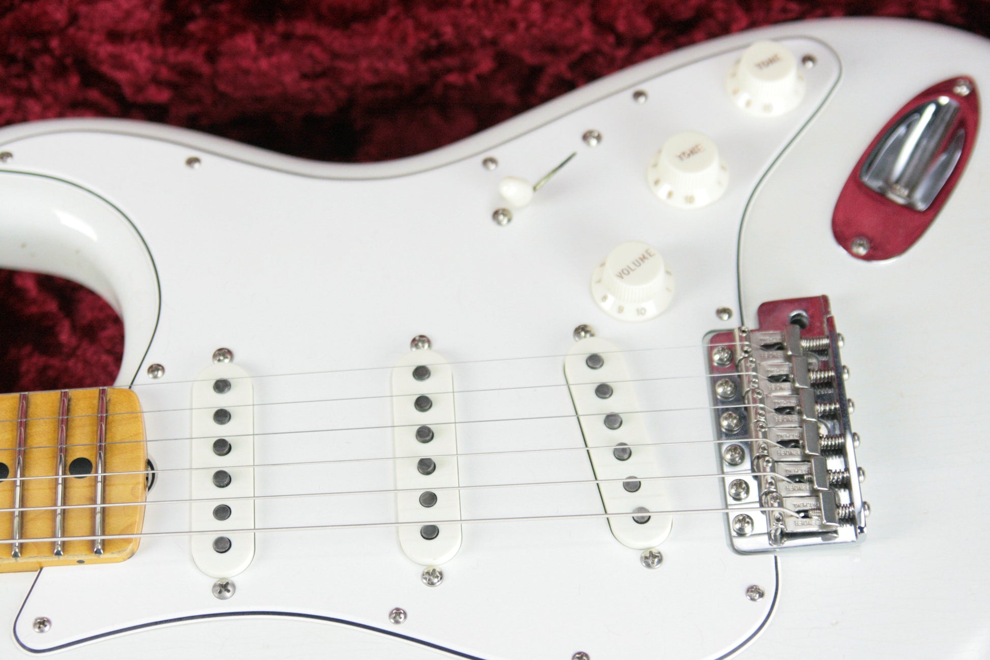 2018 Fender Custom Shop Jimi Hendrix Voodoo Child Stratocaster Journeyman Relic White Strat Maple Cap Neck