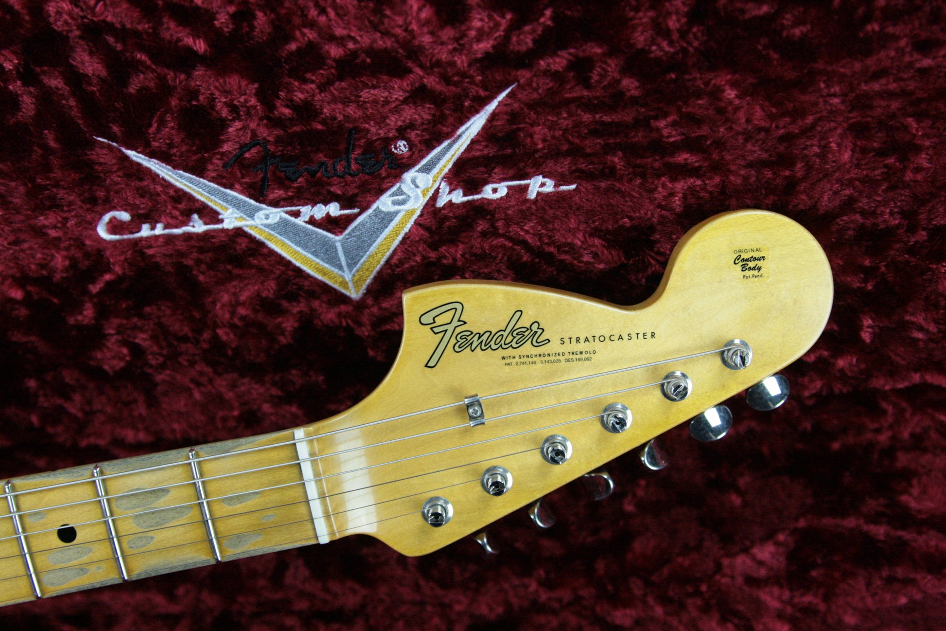 2018 Fender Custom Shop Jimi Hendrix Voodoo Child Stratocaster Journeyman Relic White Strat Maple Cap Neck