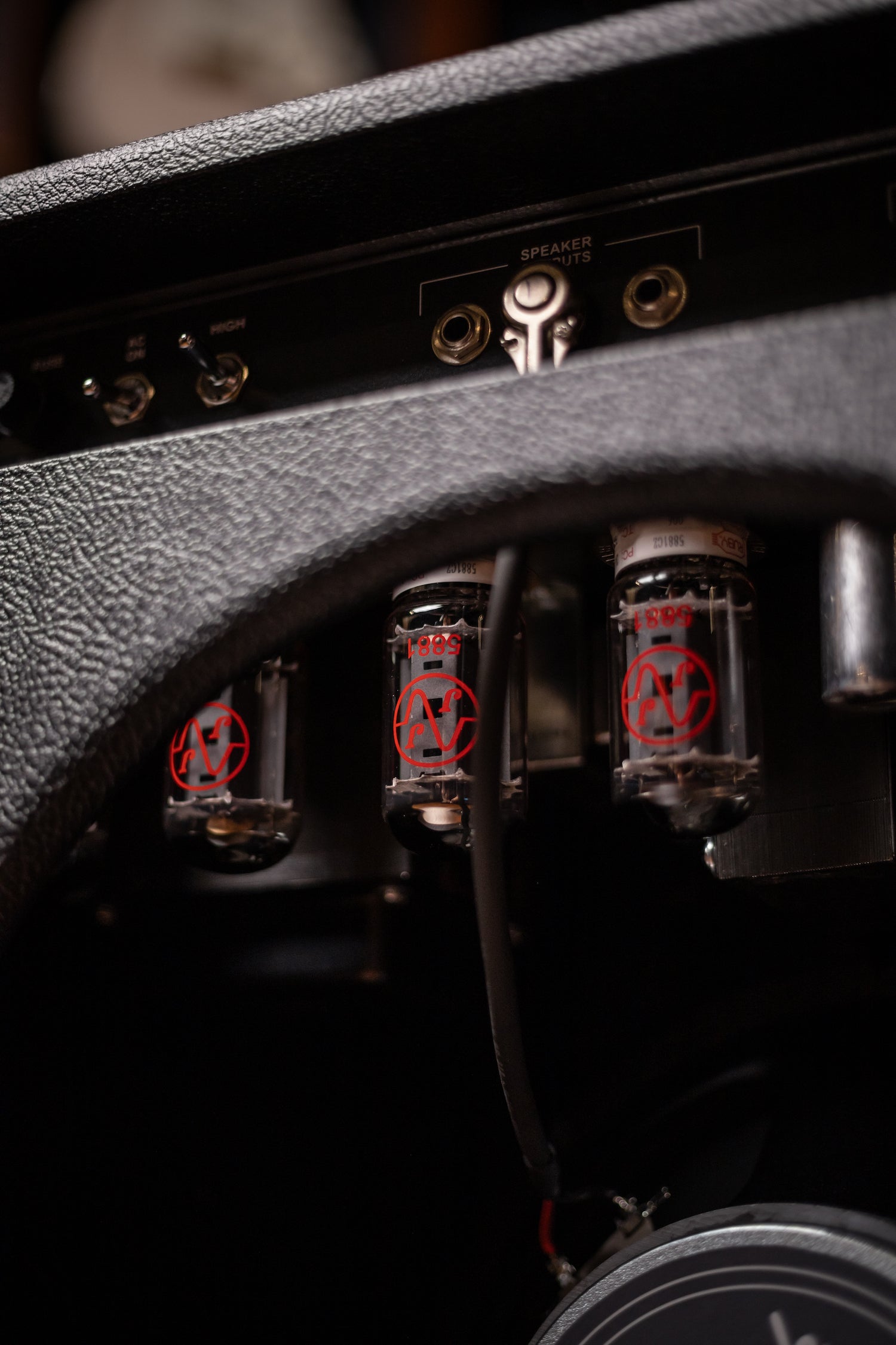PRE-ORDER | Two-Rock Traditional Clean 100 Watt 1x12” Tube Combo Amp - Black Bronco, Blues Breaker Cloth, White Piping