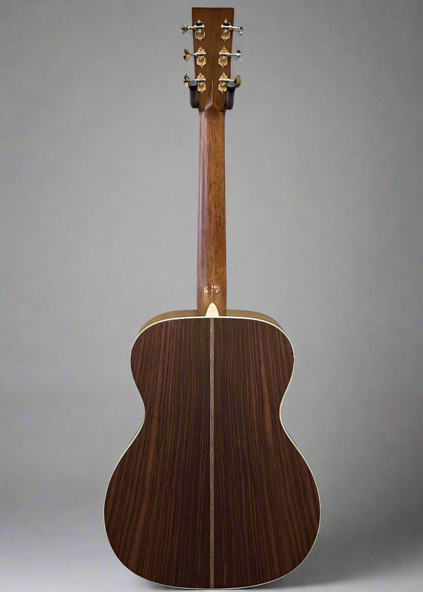 OM-28 Modern Deluxe