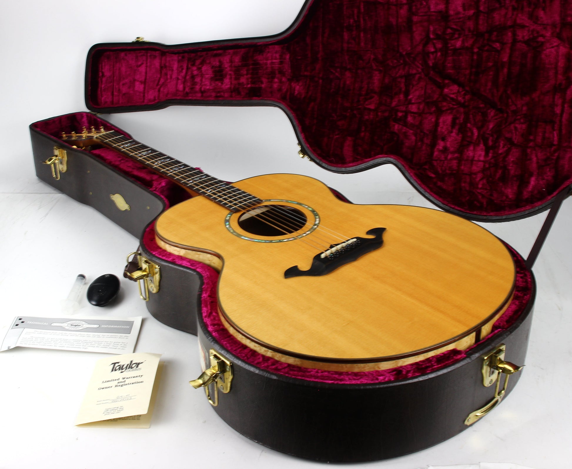 1994 Taylor 915-M Limited Edition - Jumbo 900 Series, Birdseye Maple, 3-Piece Back! John Denver!