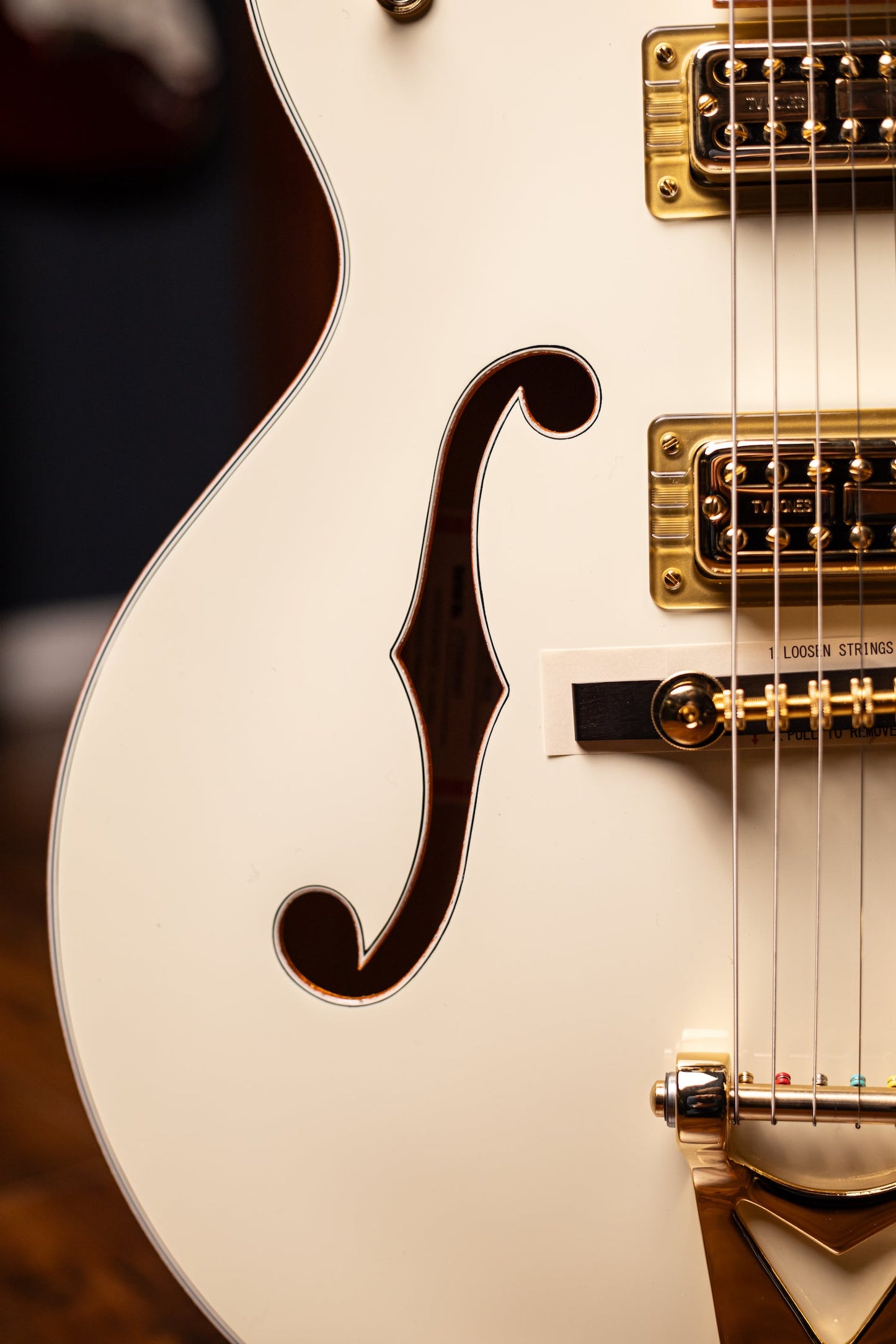 Gretsch G6136T-59 Vintage Select 1959 Falcon - Vintage White, Bigsby