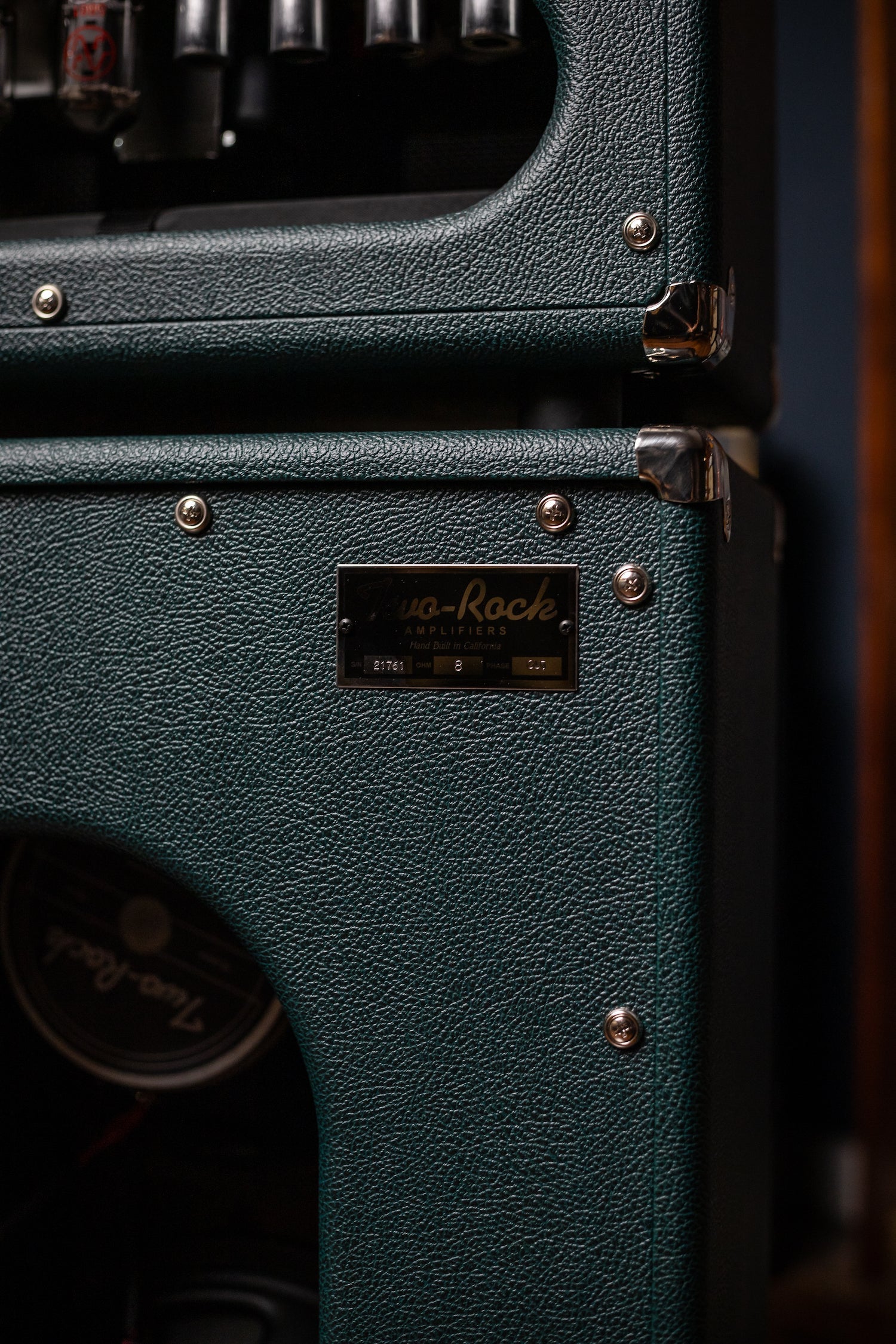 PRE-ORDER | Two-Rock Classic Reverb 100 Watt Head And 12-65B 2x12 Extension Cabinet - British Green, Salt & Pepper Cloth, White Piping