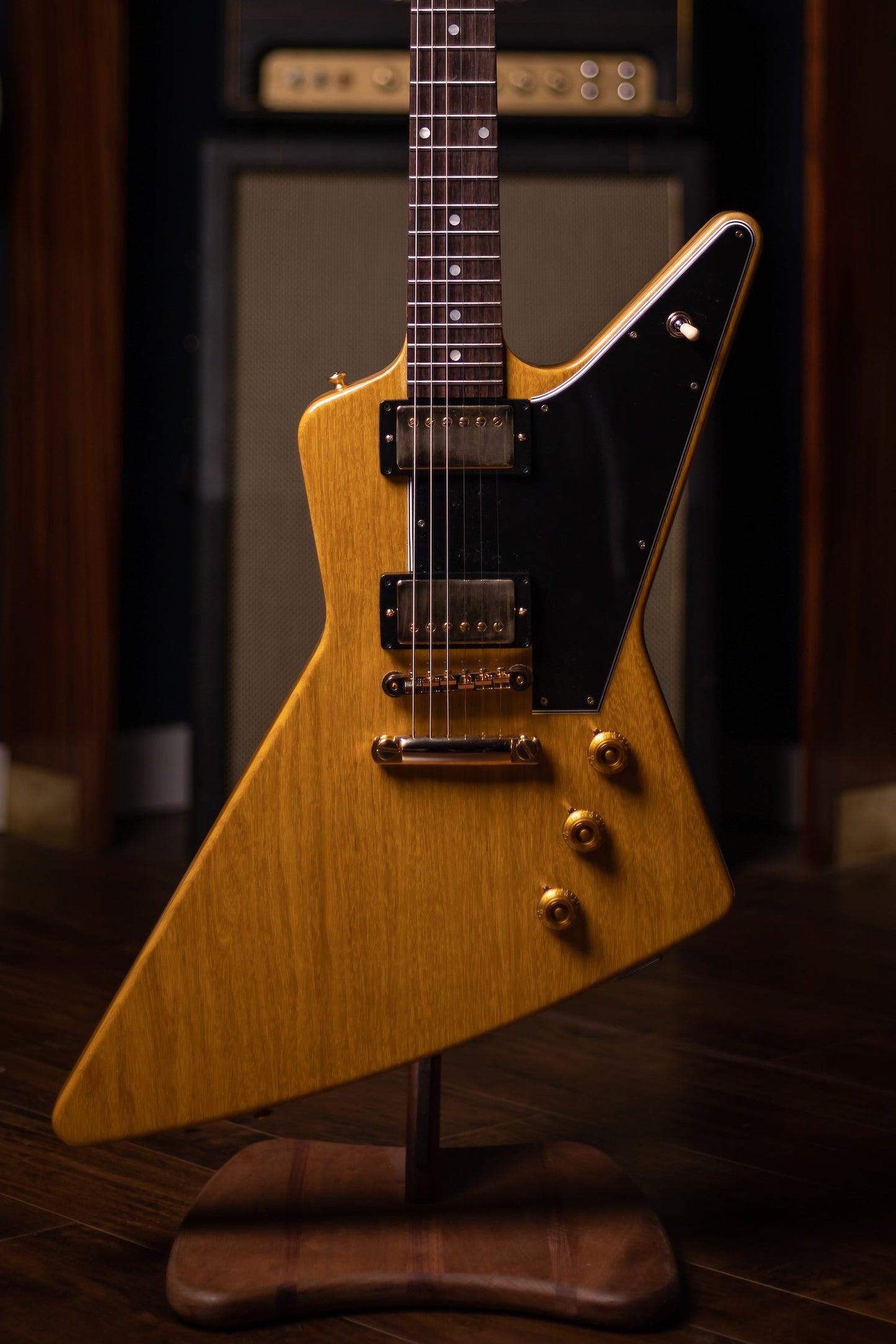 Gibson Custom Shop 1958 Korina Explorer Electric Guitar - Natural Black Pickguard