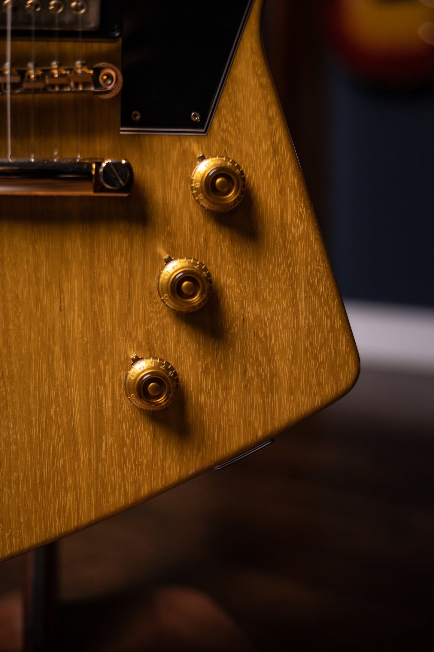 Gibson Custom Shop 1958 Korina Explorer Electric Guitar - Natural Black Pickguard