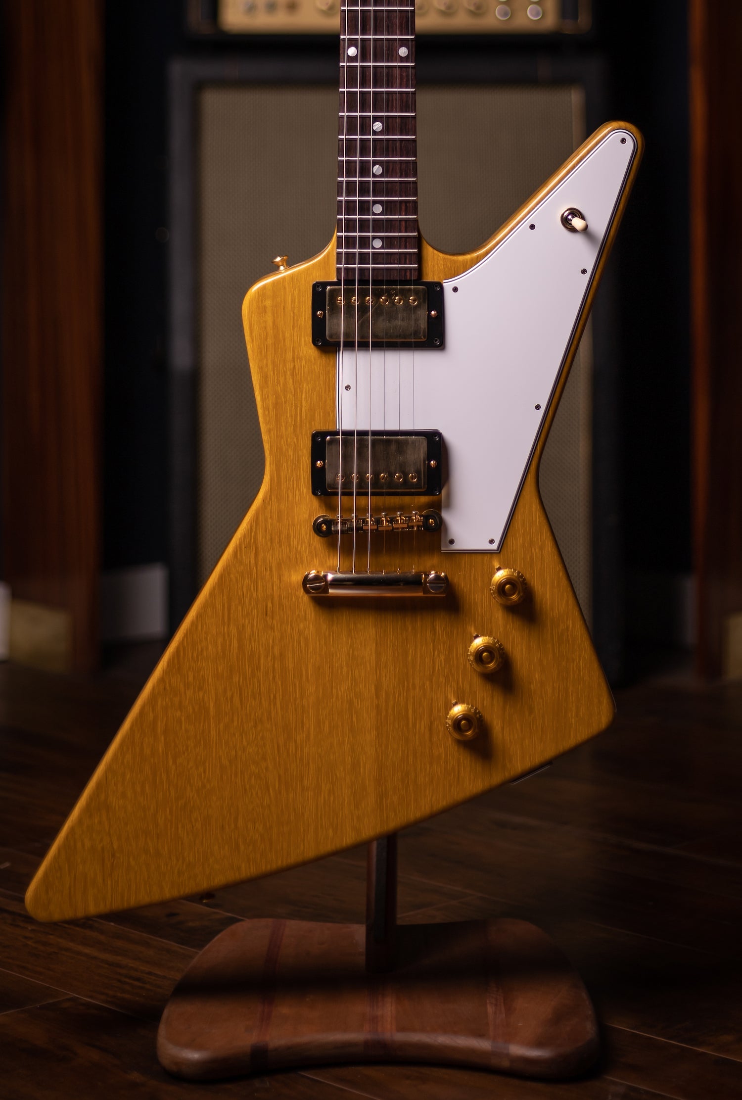 Gibson Custom Shop 1958 Korina Explorer Electric Guitar - Natural White Pickguard