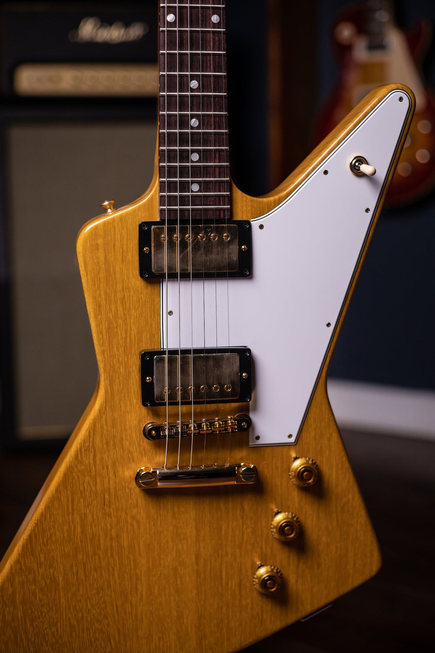Gibson Custom Shop 1958 Korina Explorer Electric Guitar - Natural White Pickguard
