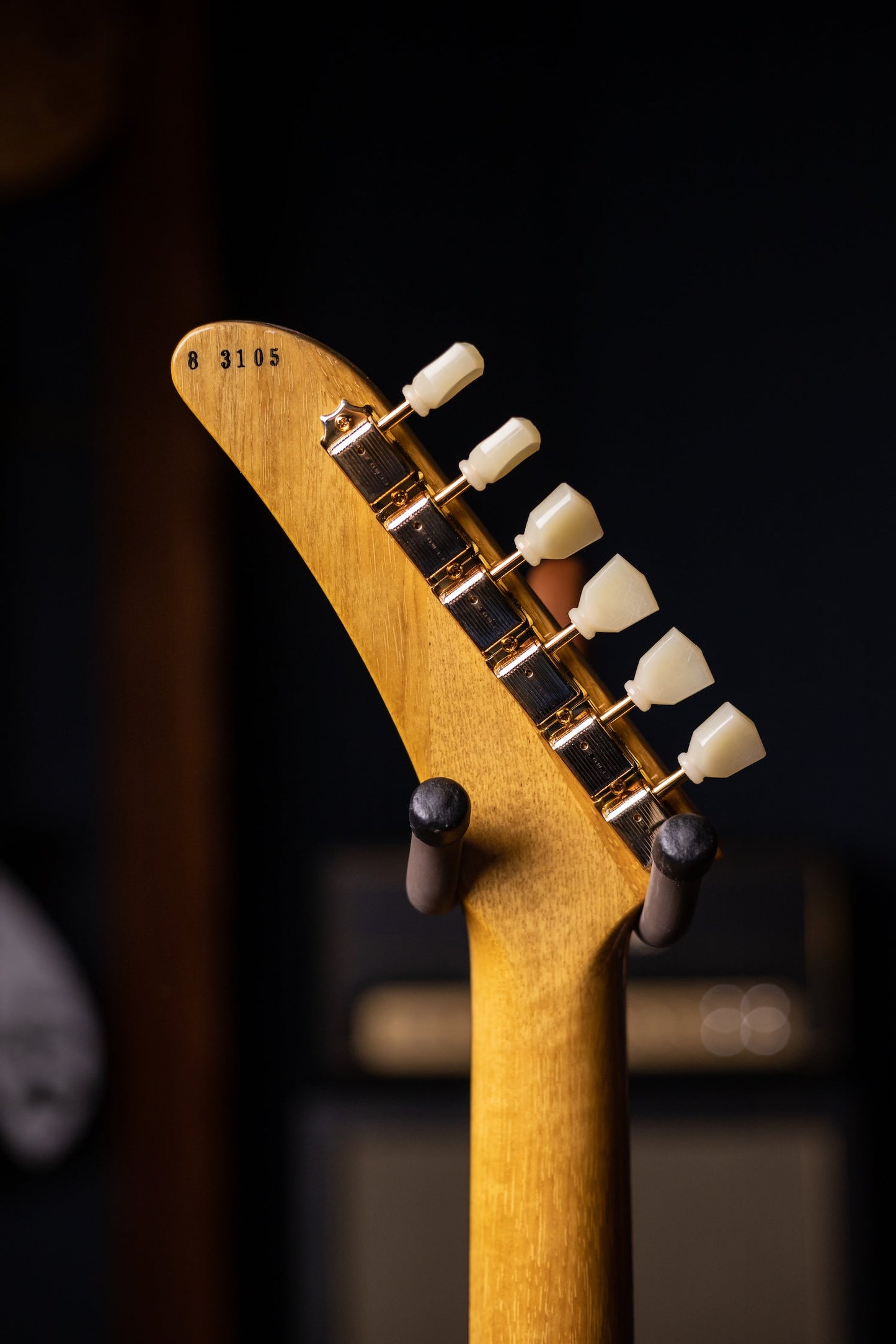Gibson Custom Shop 1958 Korina Explorer Electric Guitar - Natural White Pickguard