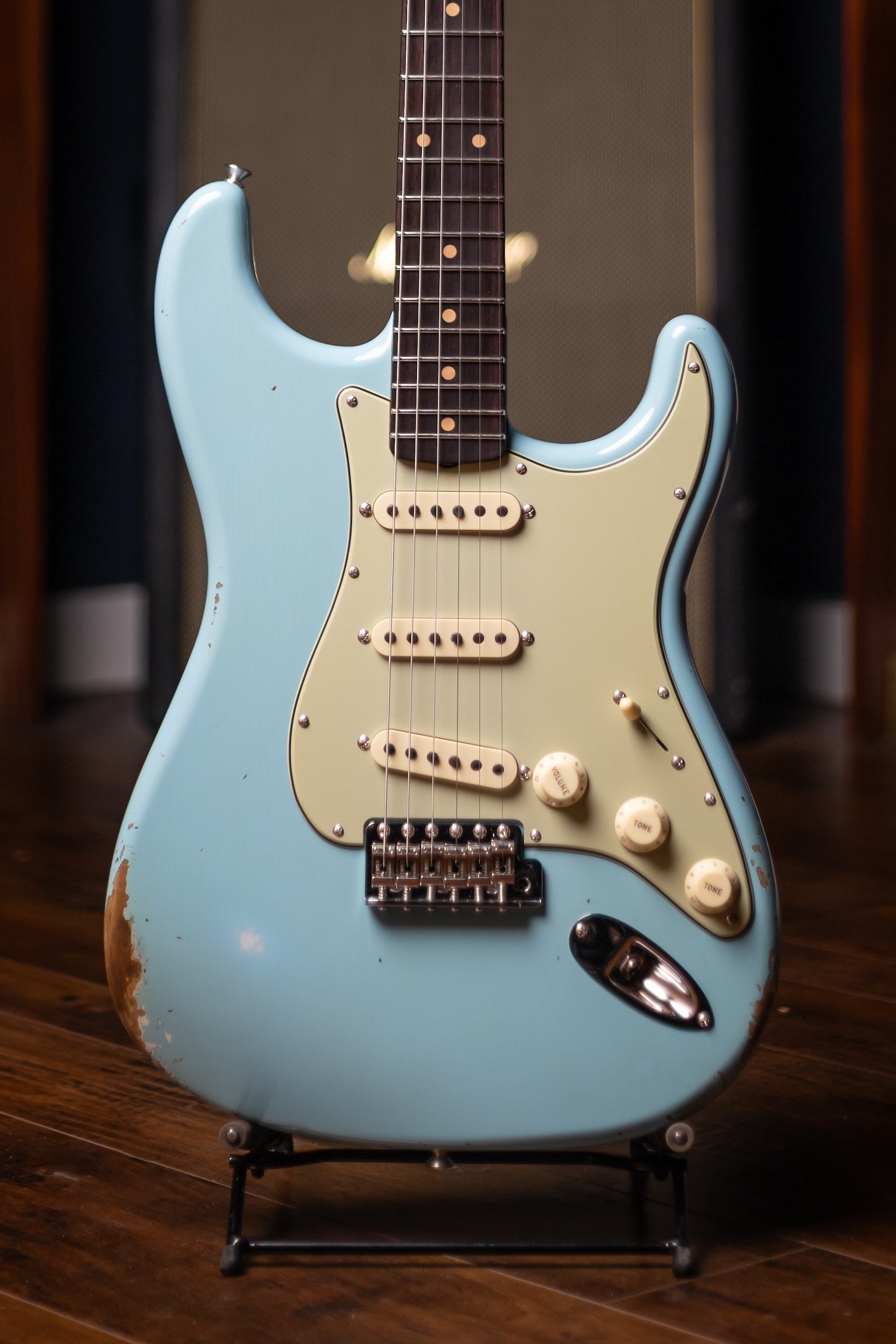 Fender Custom Shop Late 1962 Stratocaster Relic Closet Classic Hardware Electric Guitar - Faded Aged Daphne Blue