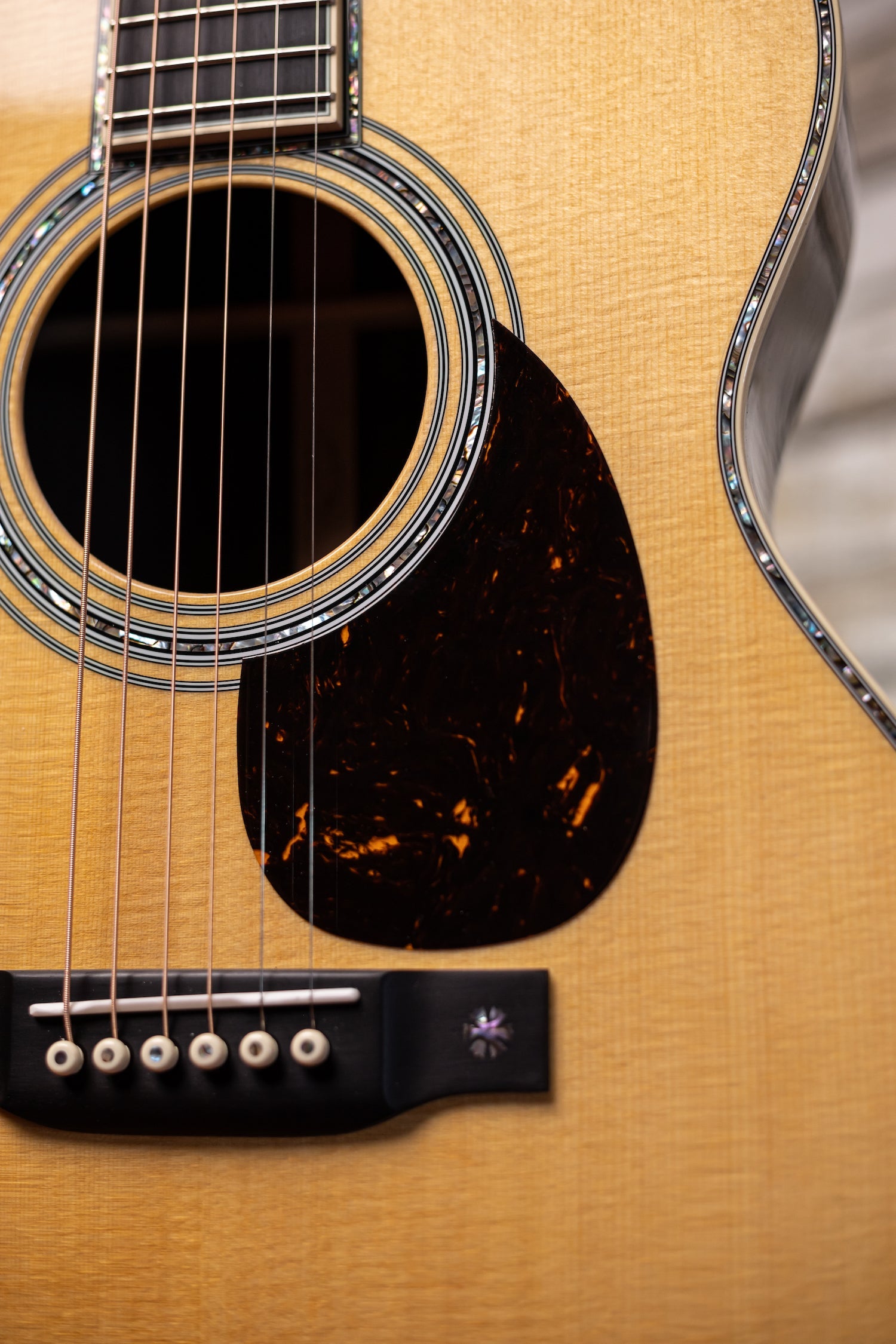 Martin OM-42 Acoustic Guitar - Natural