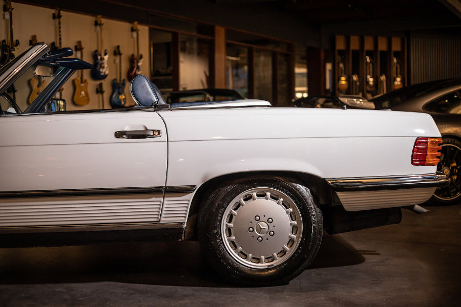 1989 Mercedes-Benz 560 SL Arctic White | SOLD