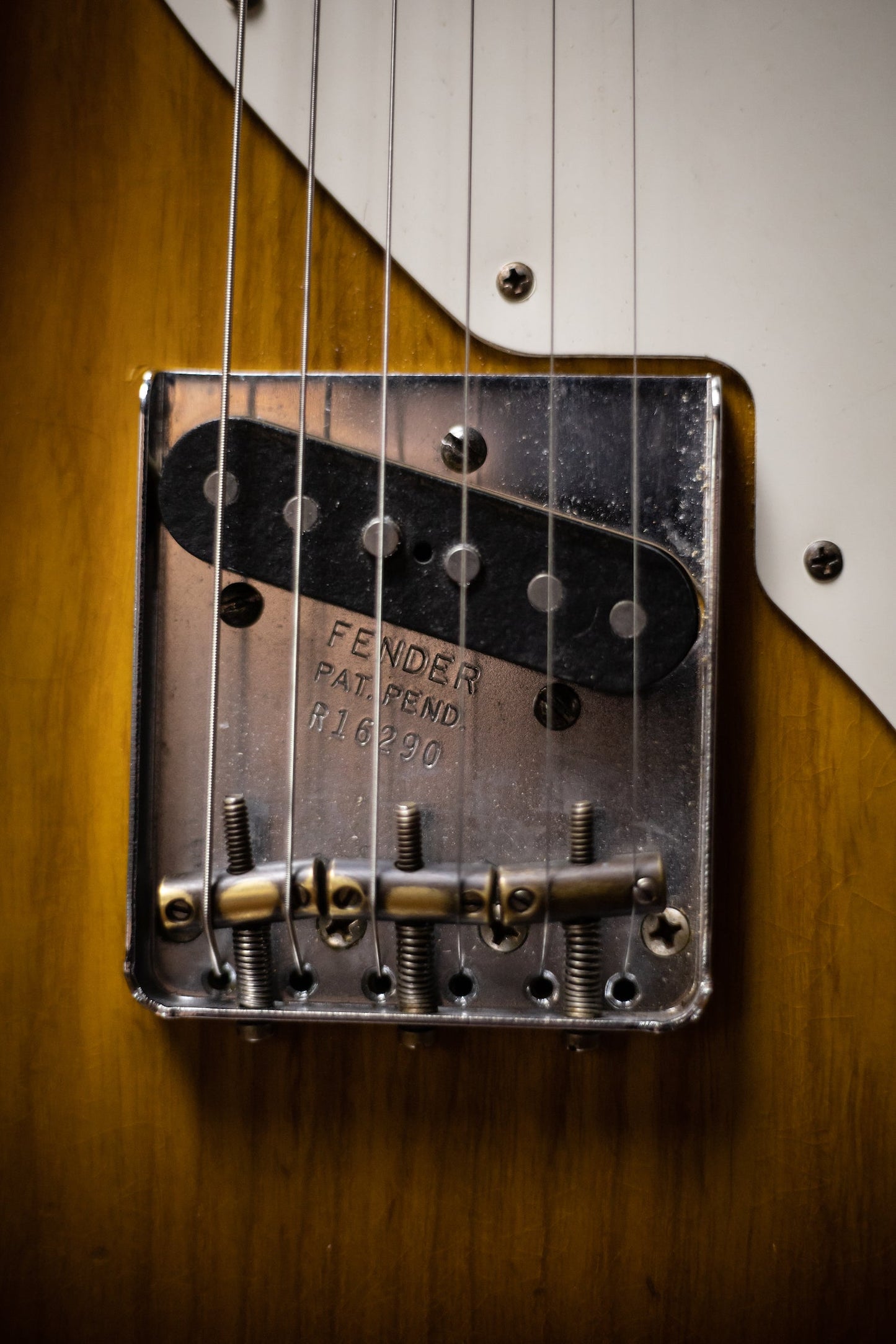 2017 Fender Custom Shop Ltd '50s Thinline Telecaster Relic Electric Guitar - Wide Fade 2 Tone Sunburst