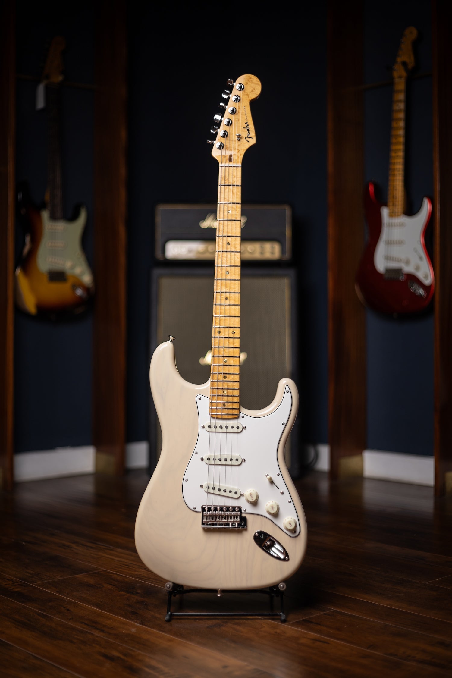 Fender Custom Shop American Custom Stratocaster Electric Guitar - Vintage Blonde NOS