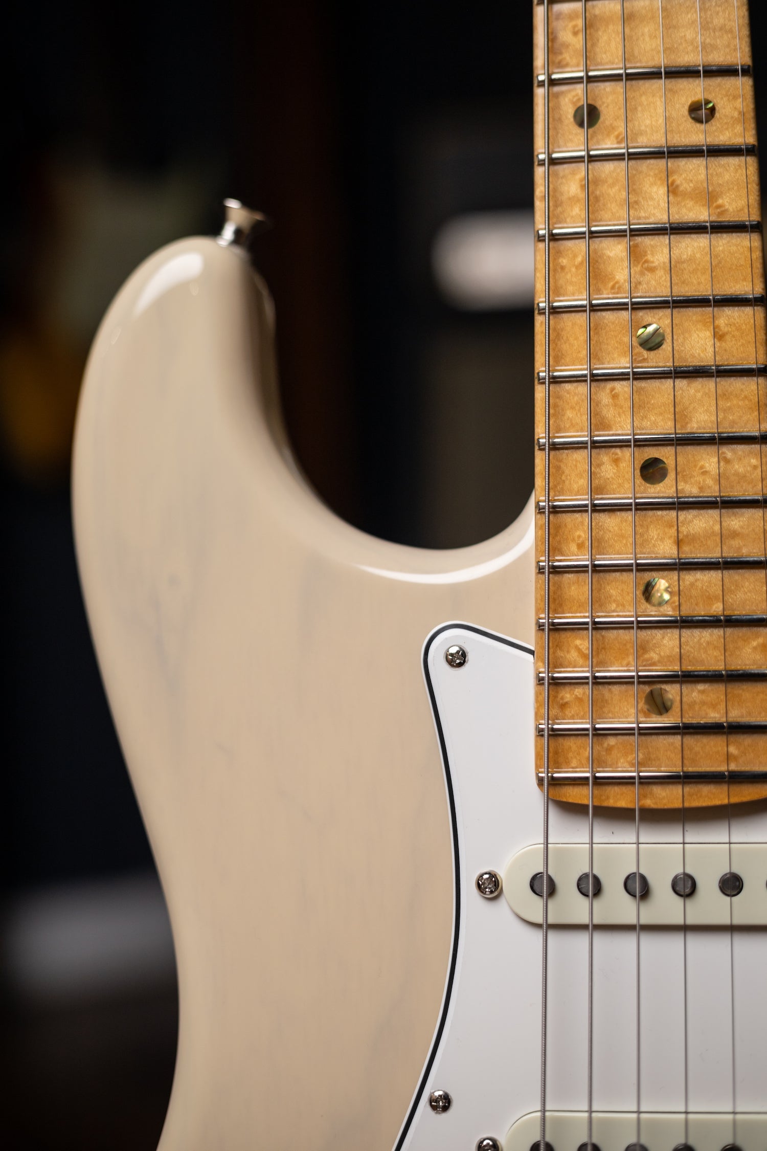 Fender Custom Shop American Custom Stratocaster Electric Guitar - Vintage Blonde NOS