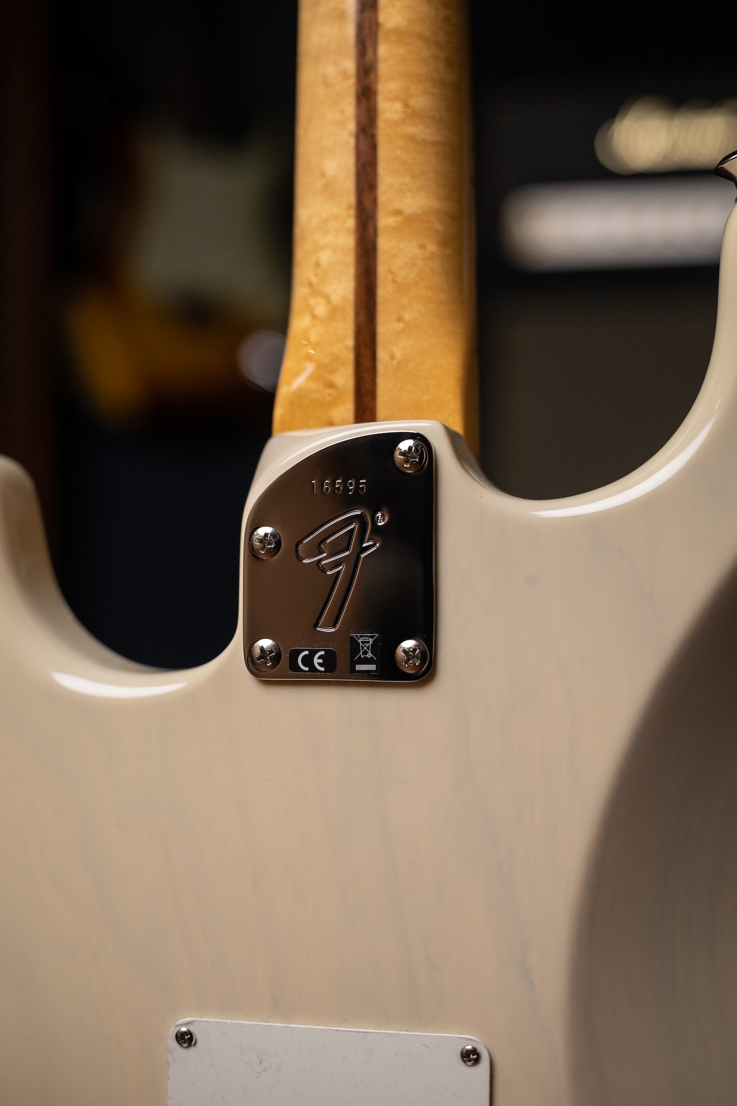 Fender Custom Shop American Custom Stratocaster Electric Guitar - Vintage Blonde NOS
