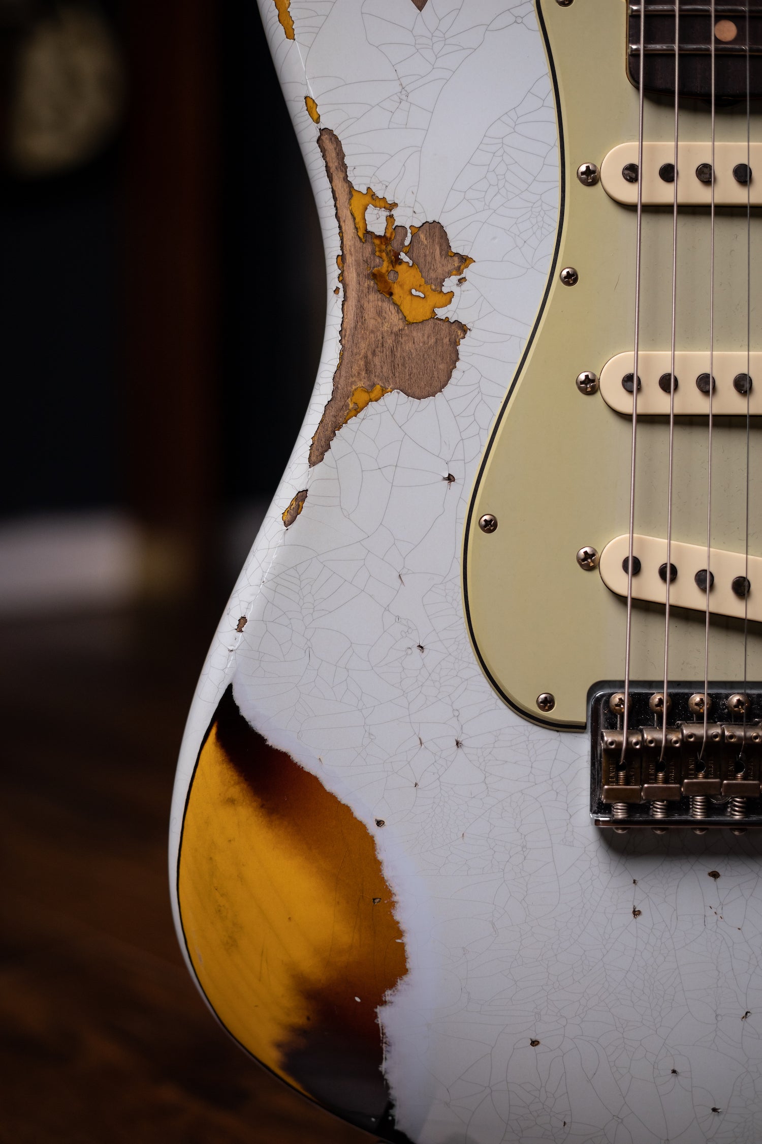 Fender Custom Shop '61 Stratocaster Heavy Relic Electric Guitar - Super Faded Aged Sonic Blue over 3-Color Sunburst