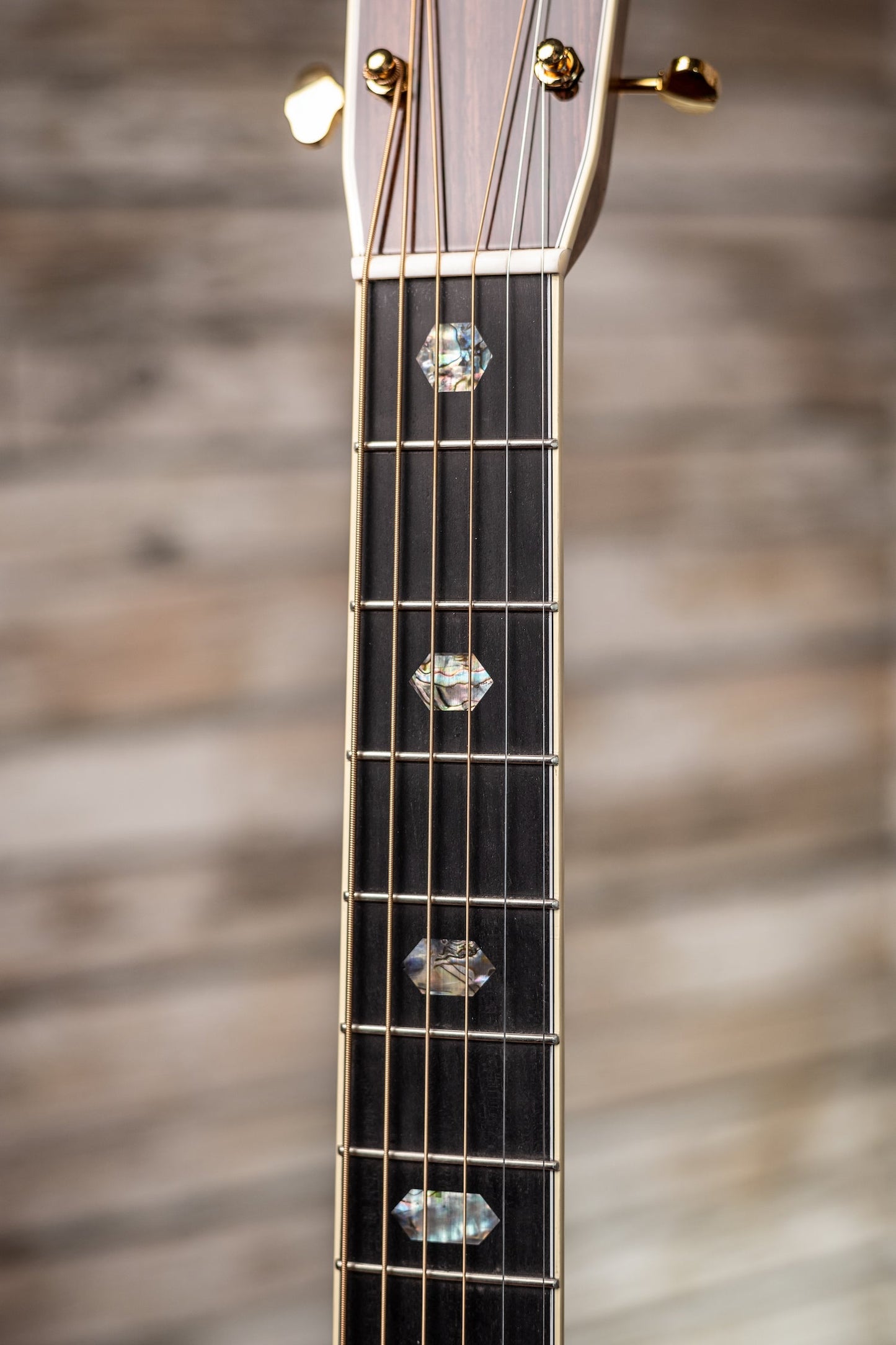 Martin J-40 Jumbo Acoustic Guitar - Natural