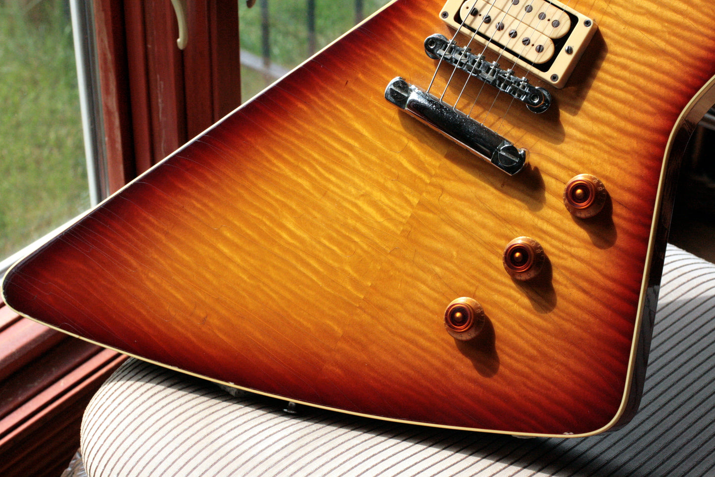 1979 Hamer Standard Bound and Crowned 4-Digit Explorer Sunburst '59 USA Vintage