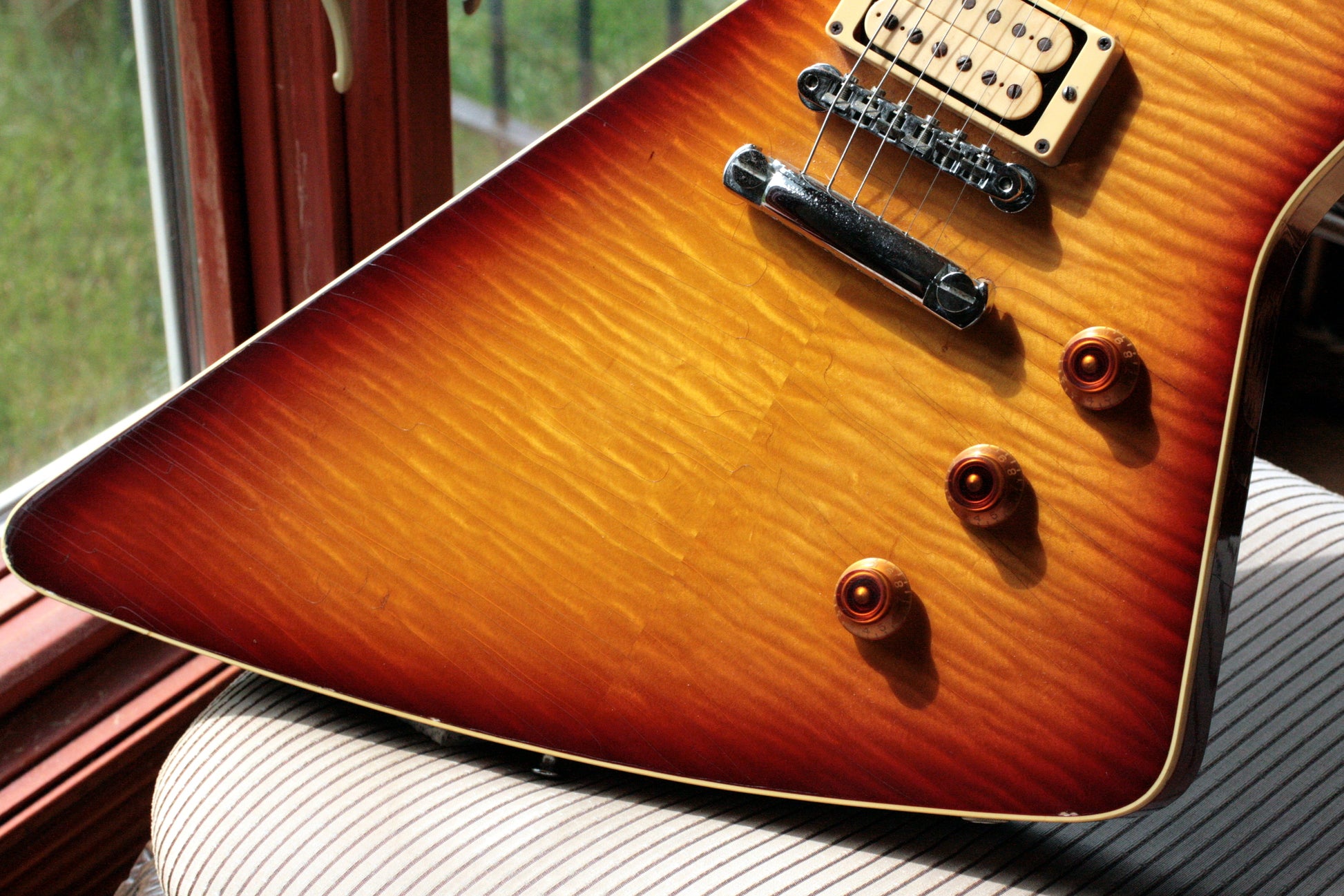 1979 Hamer Standard Bound and Crowned 4-Digit Explorer Sunburst '59 USA Vintage