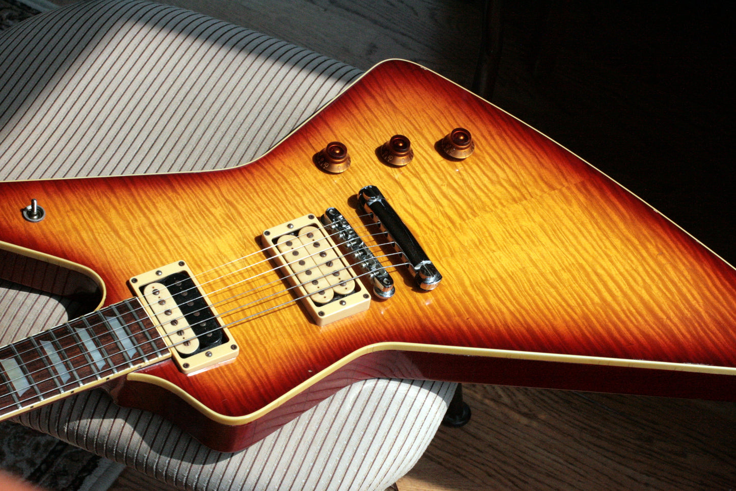 1979 Hamer Standard Bound and Crowned 4-Digit Explorer Sunburst '59 USA Vintage