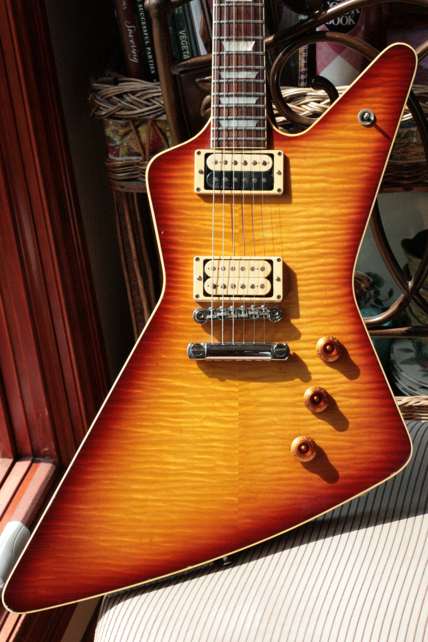 1979 Hamer Standard Bound and Crowned 4-Digit Explorer Sunburst '59 USA Vintage