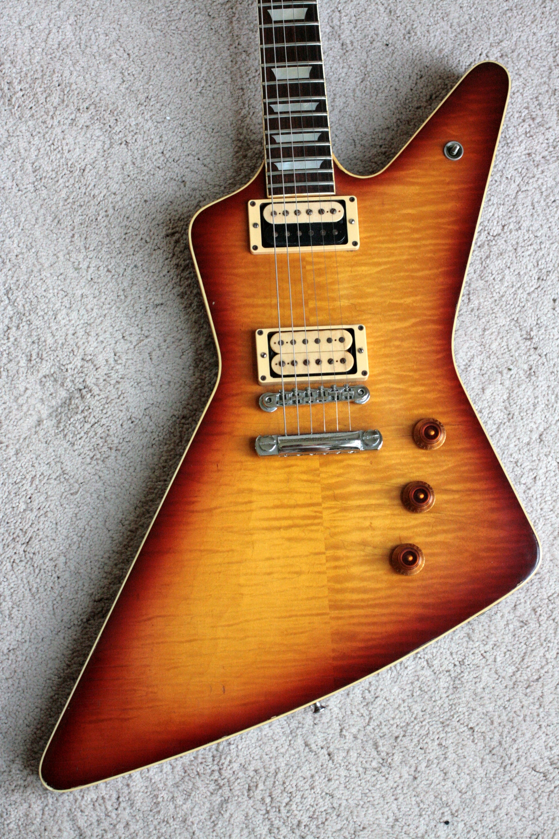 1979 Hamer Standard Bound and Crowned 4-Digit Explorer Sunburst '59 USA Vintage