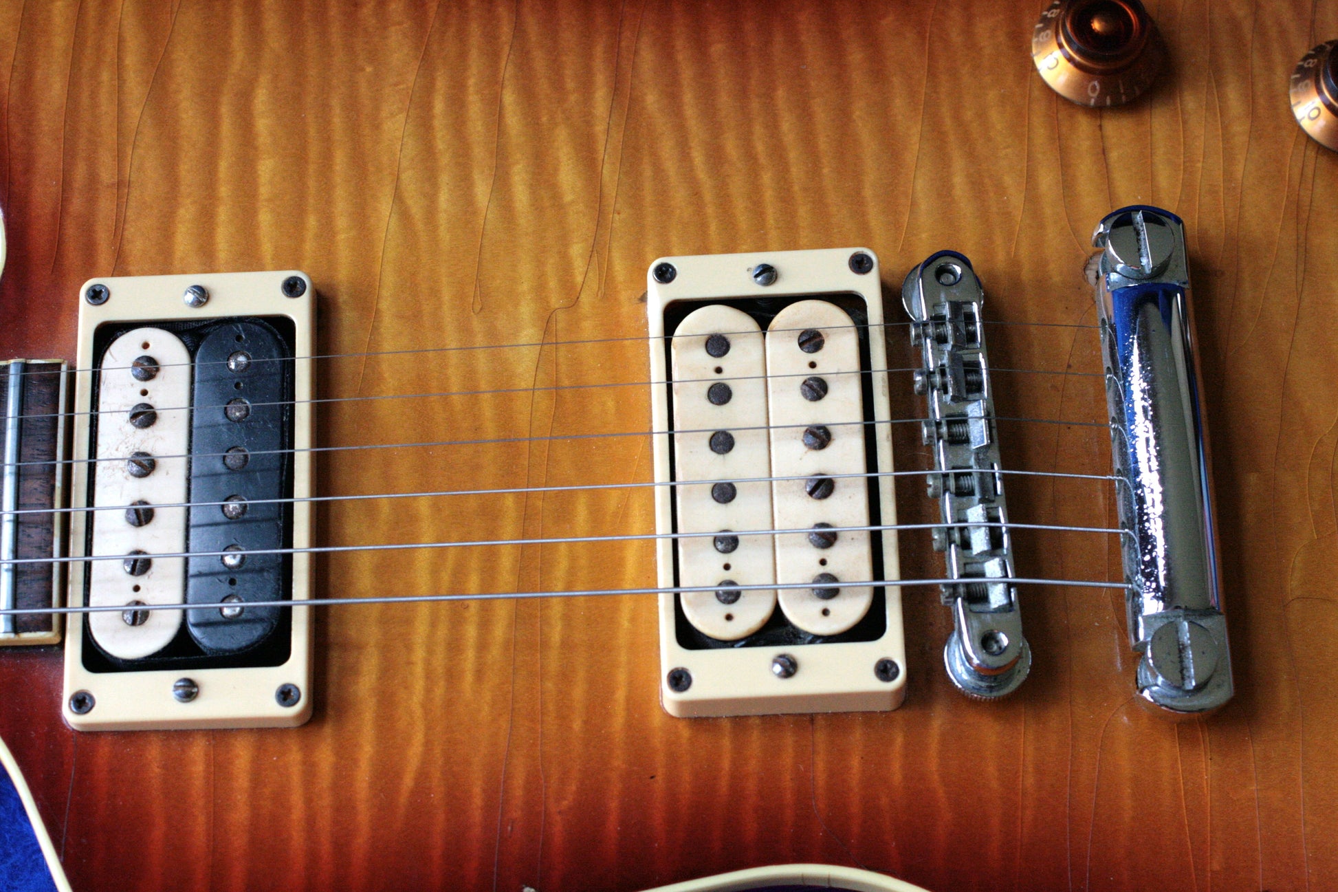 1979 Hamer Standard Bound and Crowned 4-Digit Explorer Sunburst '59 USA Vintage