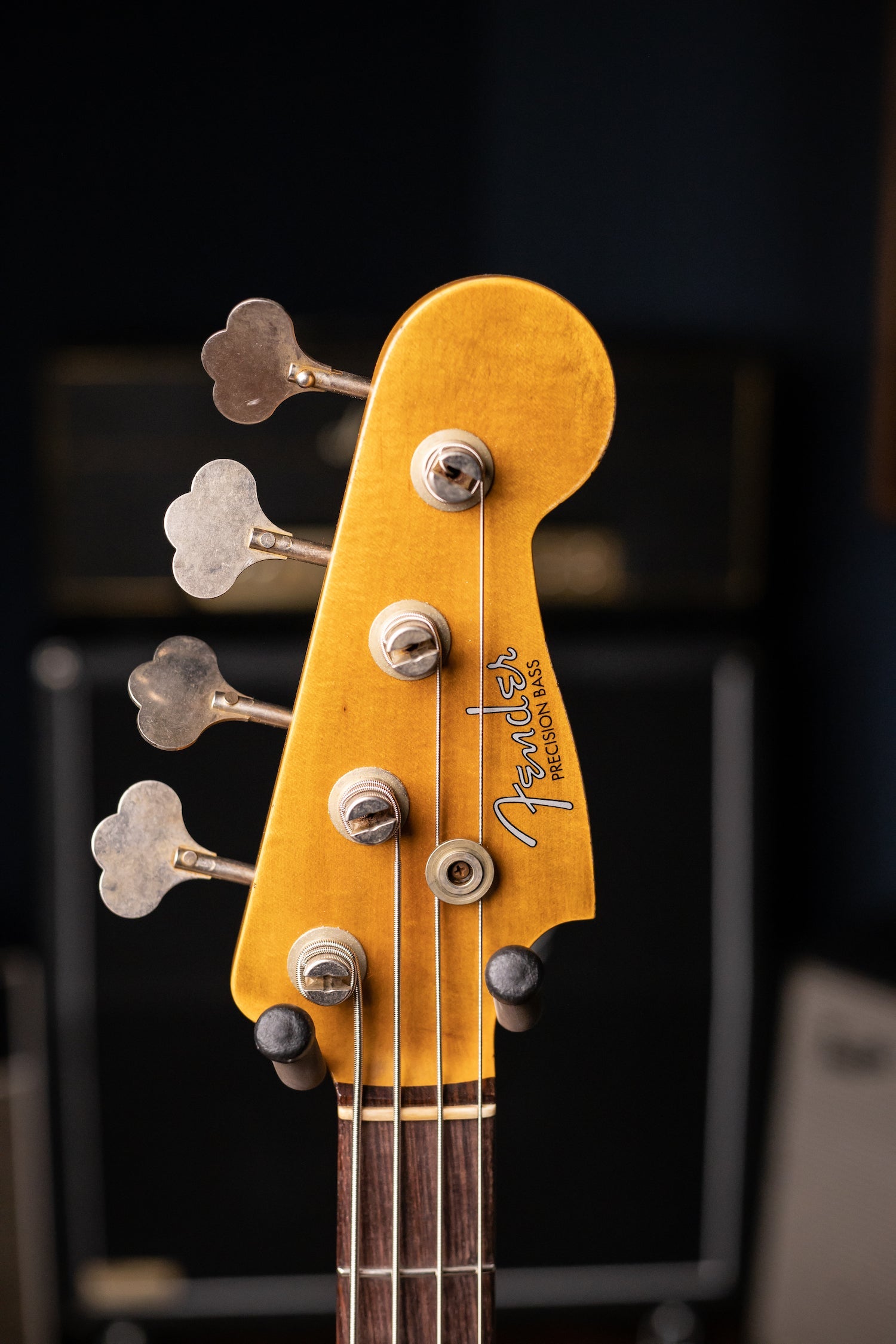 Fender Custom Shop LTD '63 P-Bass Heavy Relic  - Aged Daphne Blue