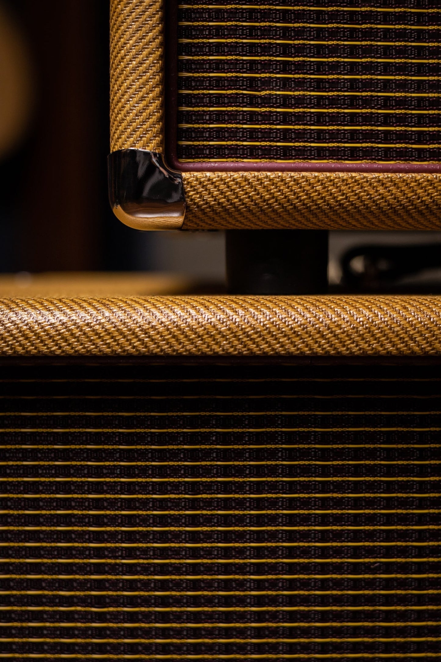 PRE-ORDER | Two-Rock Studio Signature 35 Watt Tube Head and 12-65B 1x12 Extension Cabinet - Lacquered Tweed, Silver Chassis, Fender Style Oxblood Gold Stripe Grill, Black Knobs, Burgandy Pipping