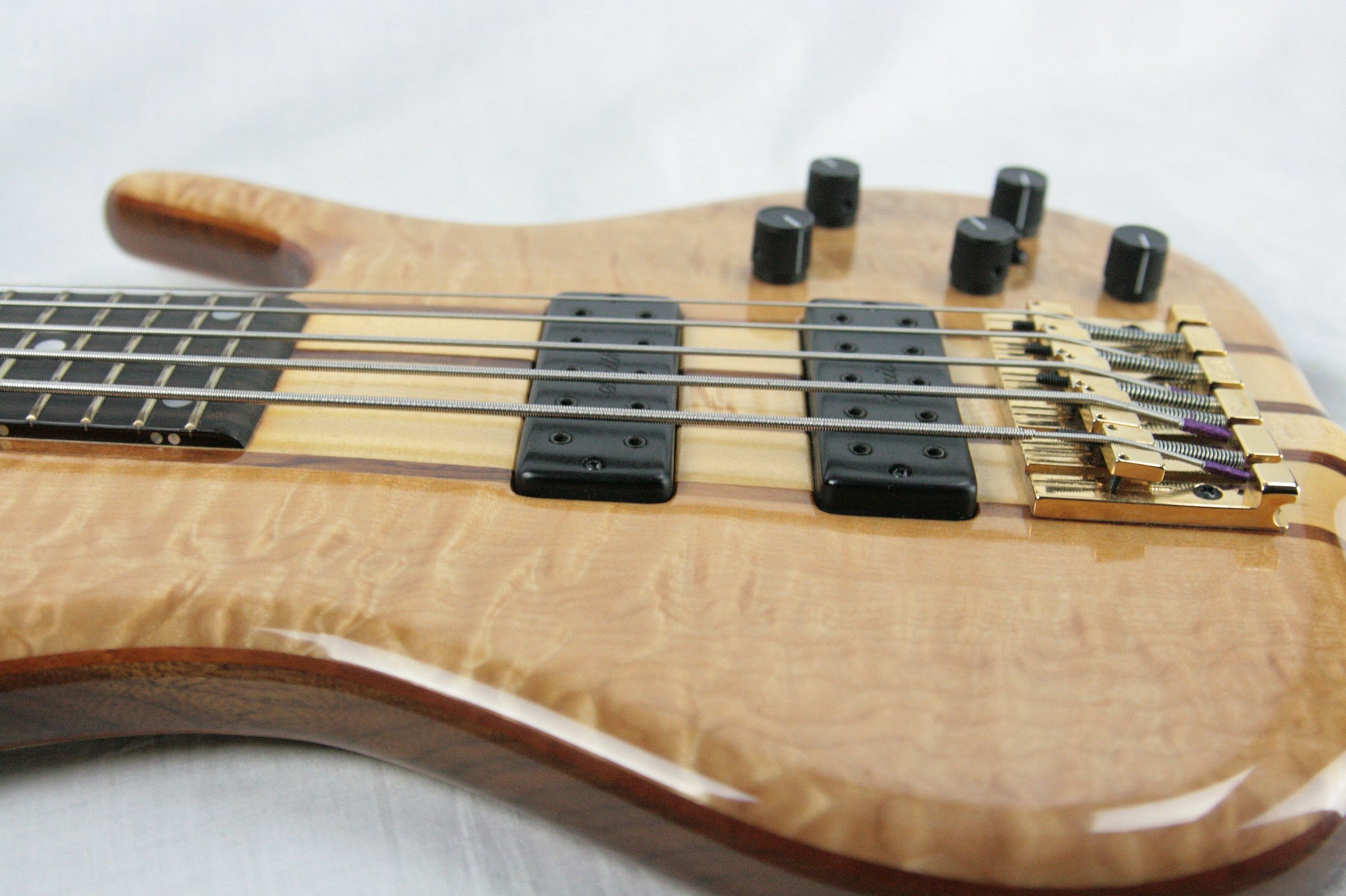 CLEAN 2006 Ken Smith BSR 5EG Elite 5-String Bass! Tiger Maple QUILT Top! Neck-Thru