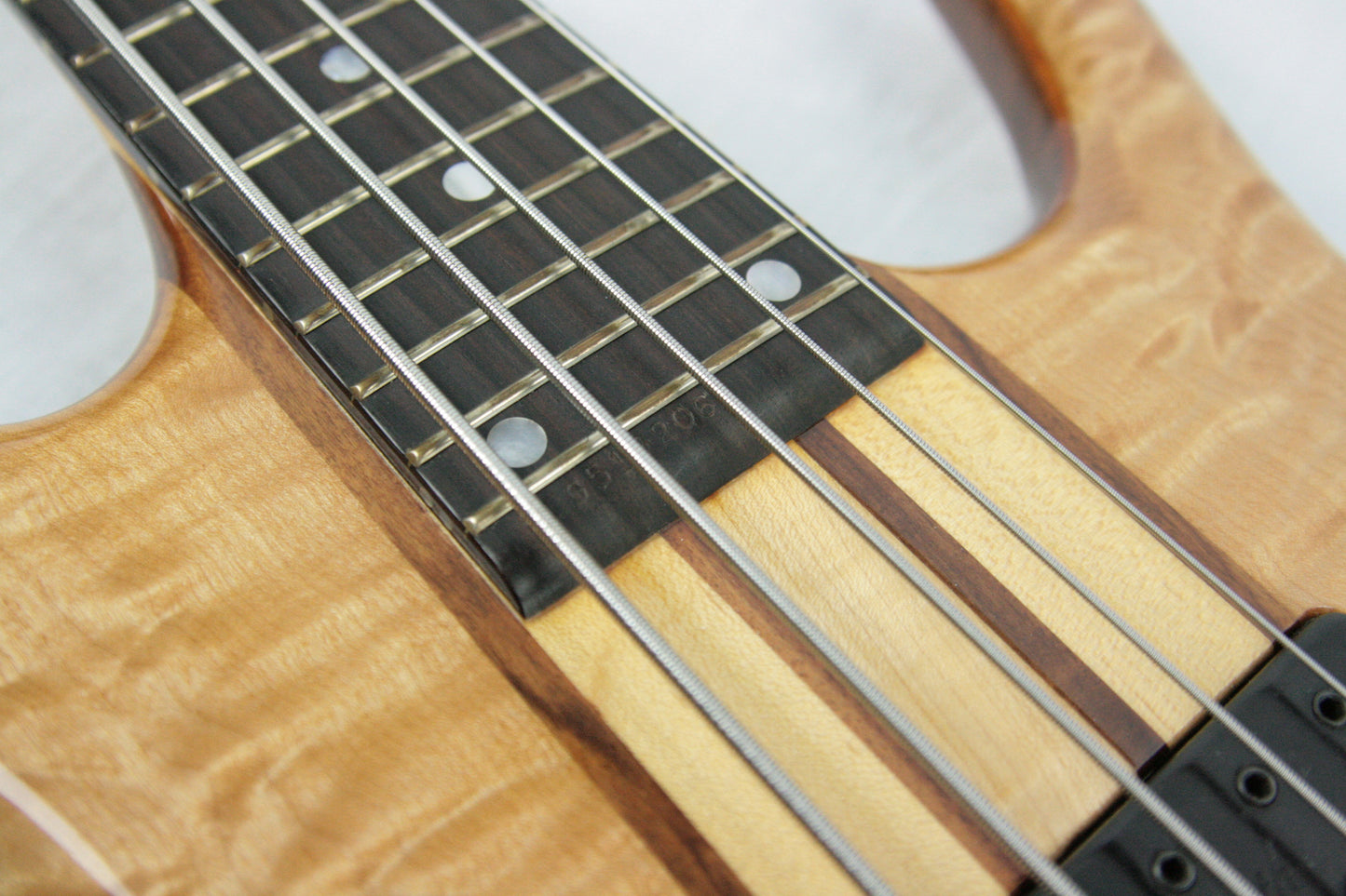 CLEAN 2006 Ken Smith BSR 5EG Elite 5-String Bass! Tiger Maple QUILT Top! Neck-Thru