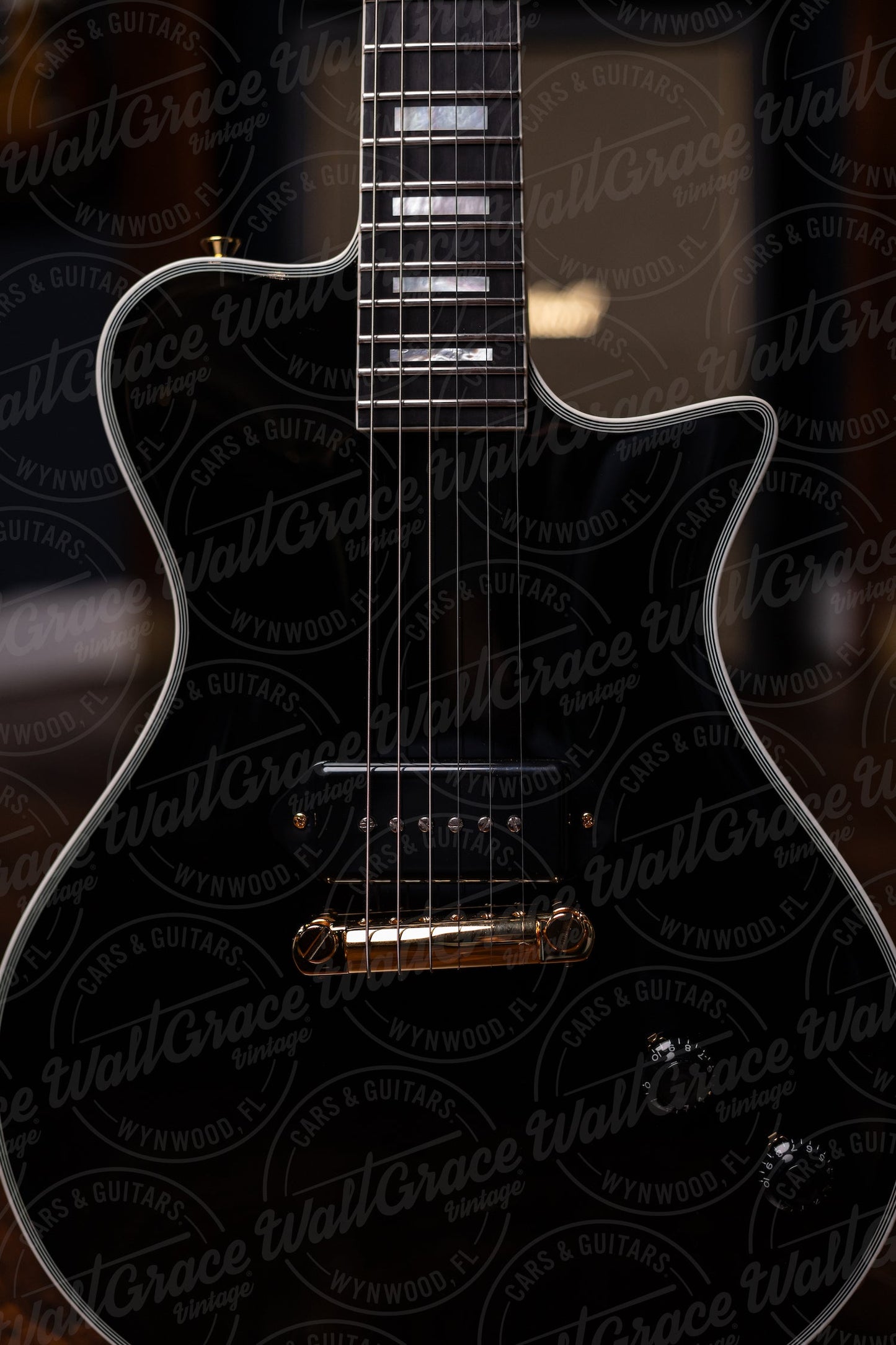 Carneglia Custom Shop Stallion Custom P-90 Electric Guitar - Ebony