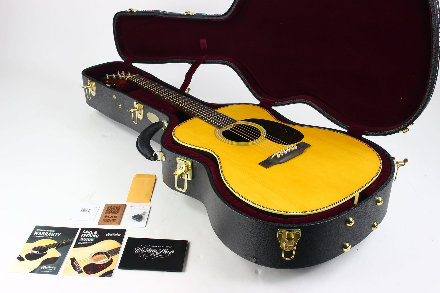 Martin Custom Shop 1937 Authentic 000-28 MADAGASCAR Rosewood Adirondack Top CE07MR