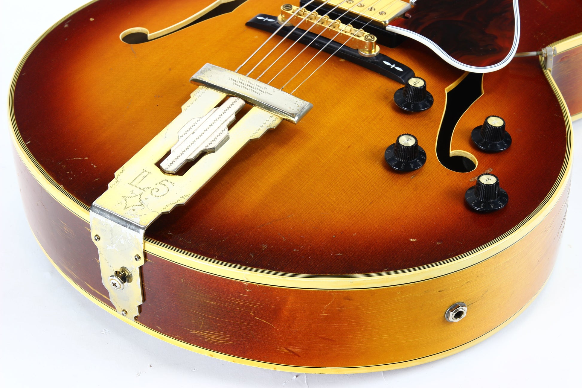 1973 Gibson L-5 CES Archtop Electric Jazz L5 Guitar - Vintage Sunburst, 1-11/16" Nut Width