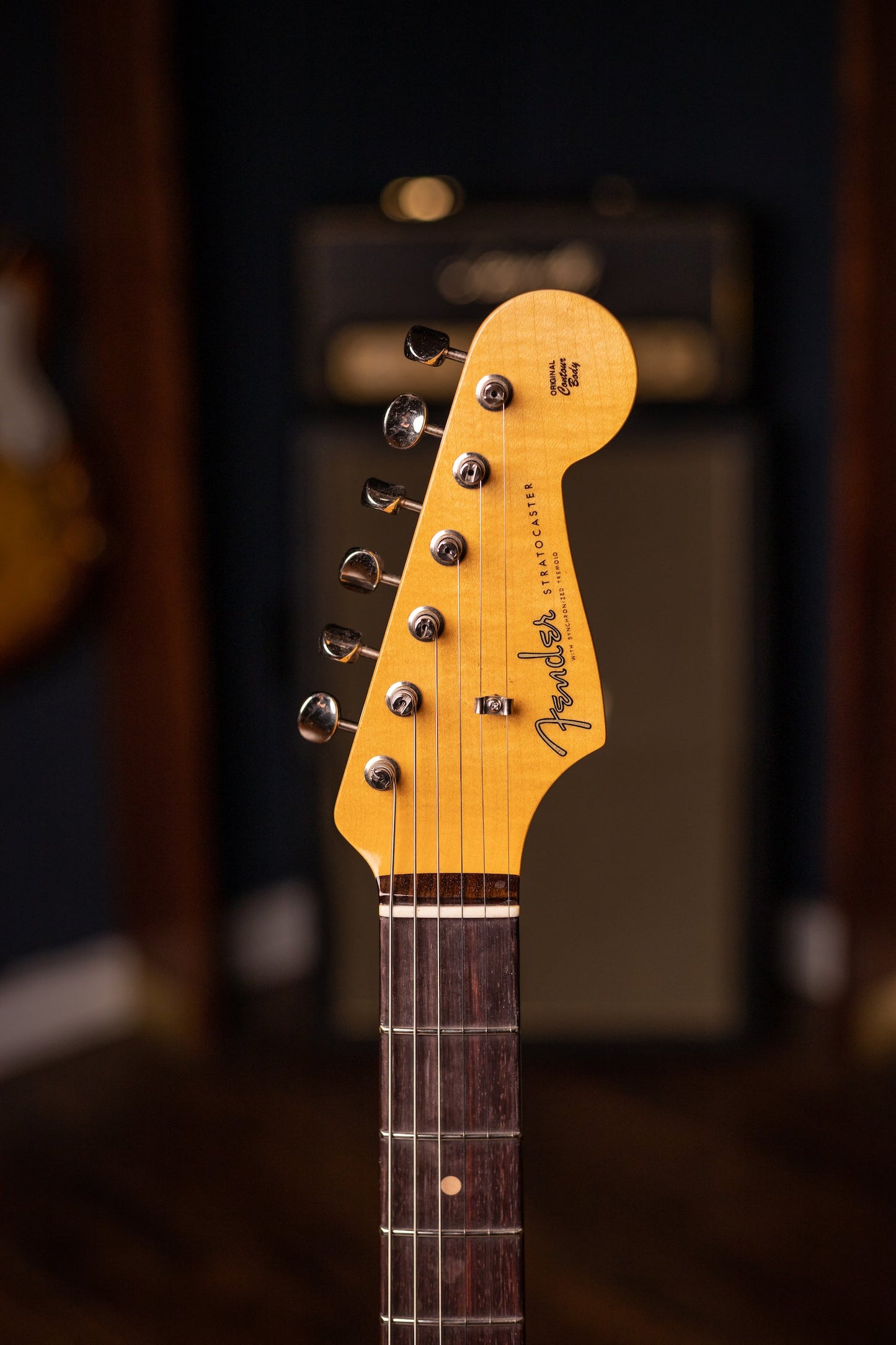 Fender Custom Shop Vintage Custom 1959 Stratocaster Electric Guitar - Chocolate 3-Color Sunburst