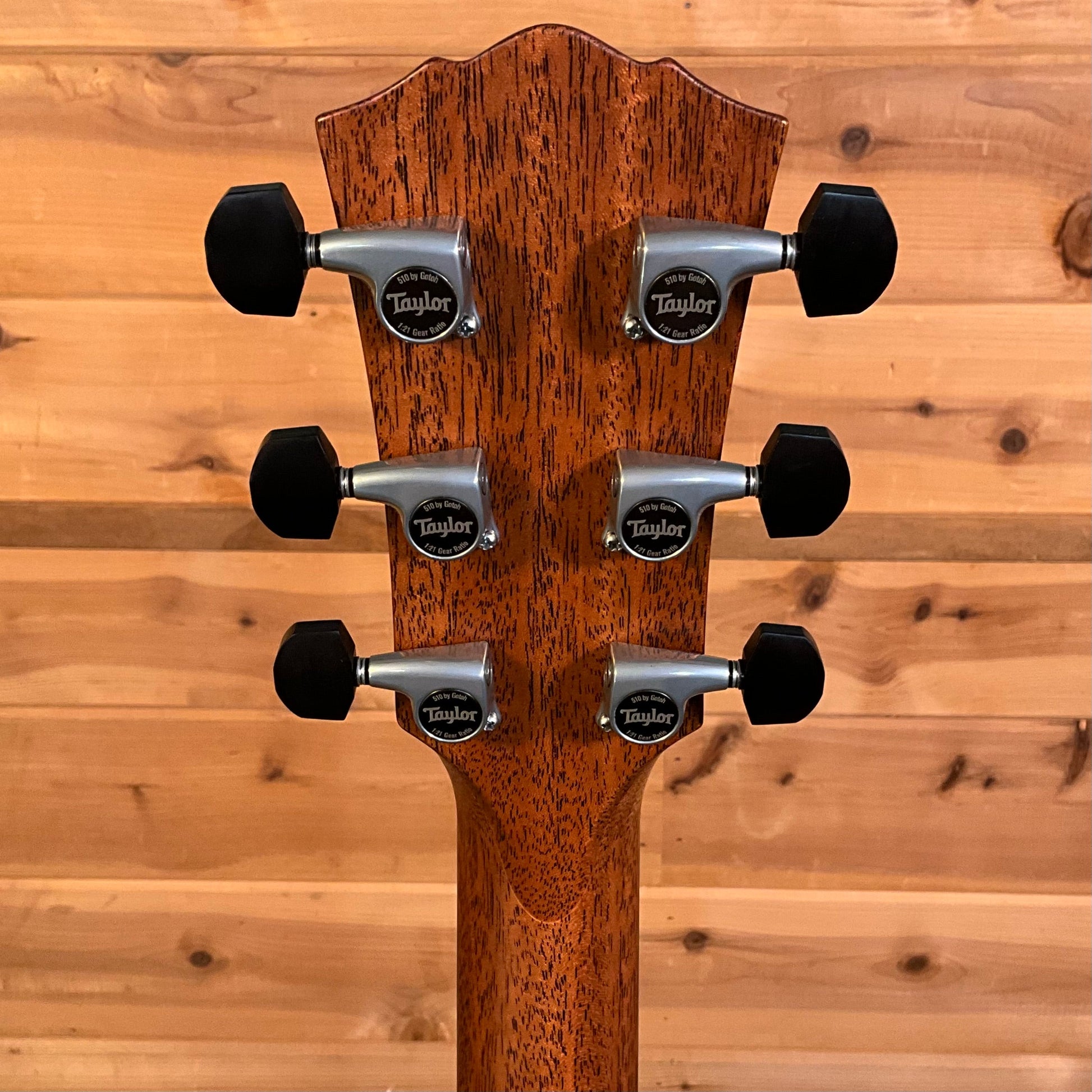 Taylor Gold Label 817e Acoustic Guitar - Natural